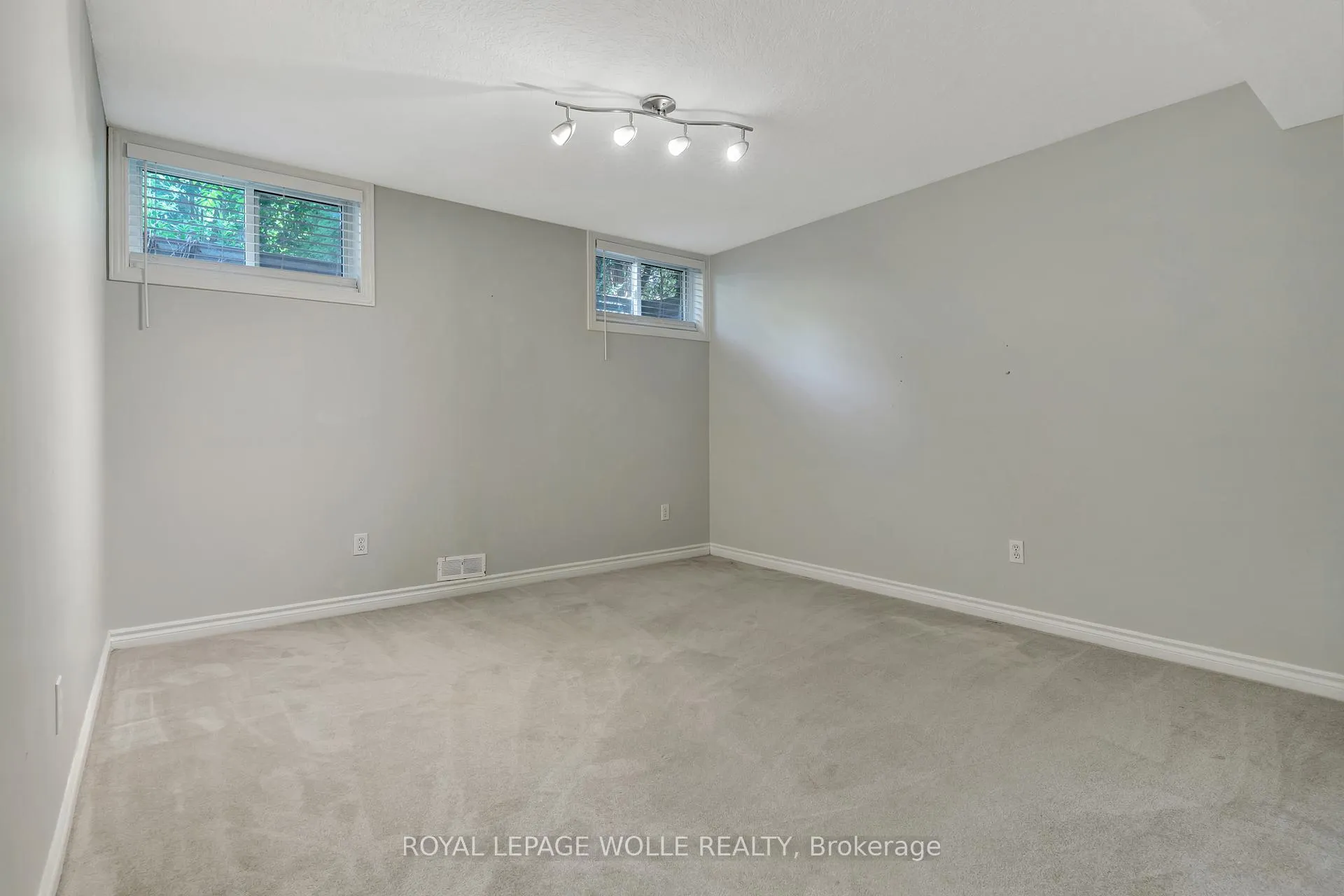 Photo 27 of 85 York Street E, Centre Wellington, Elora/Salem — HOMEH