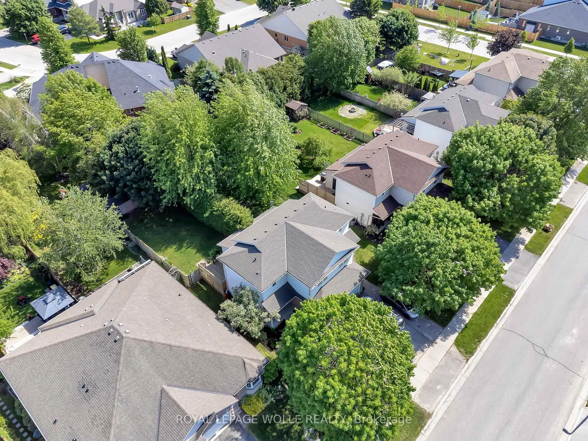 Photo 41 of 85 York Street E, Centre Wellington, Elora/Salem — HOMEH