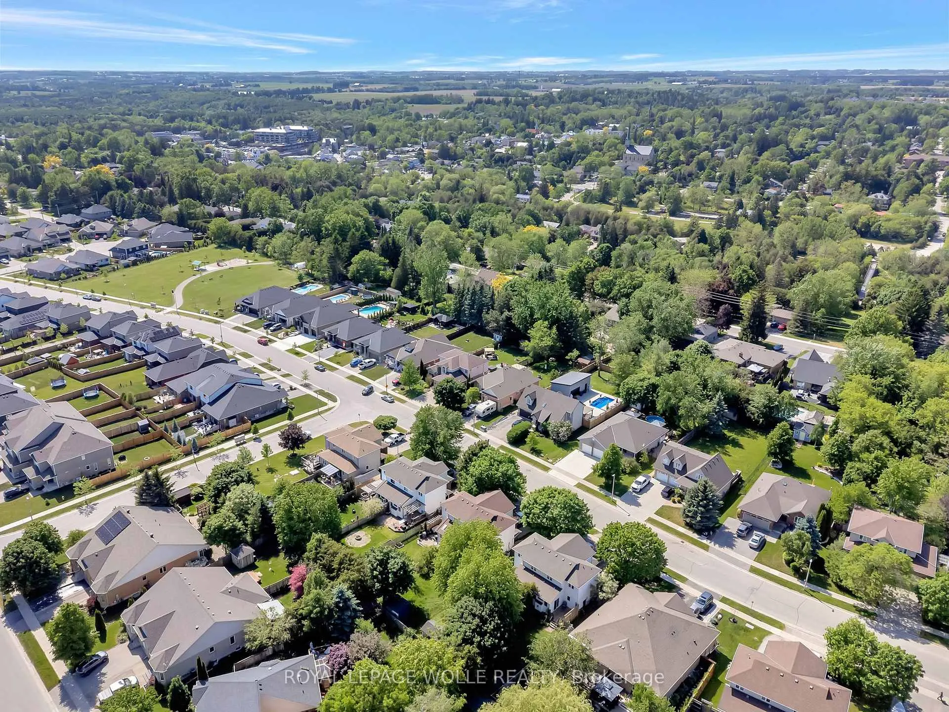 Photo 42 of 85 York Street E, Centre Wellington, Elora/Salem — HOMEH