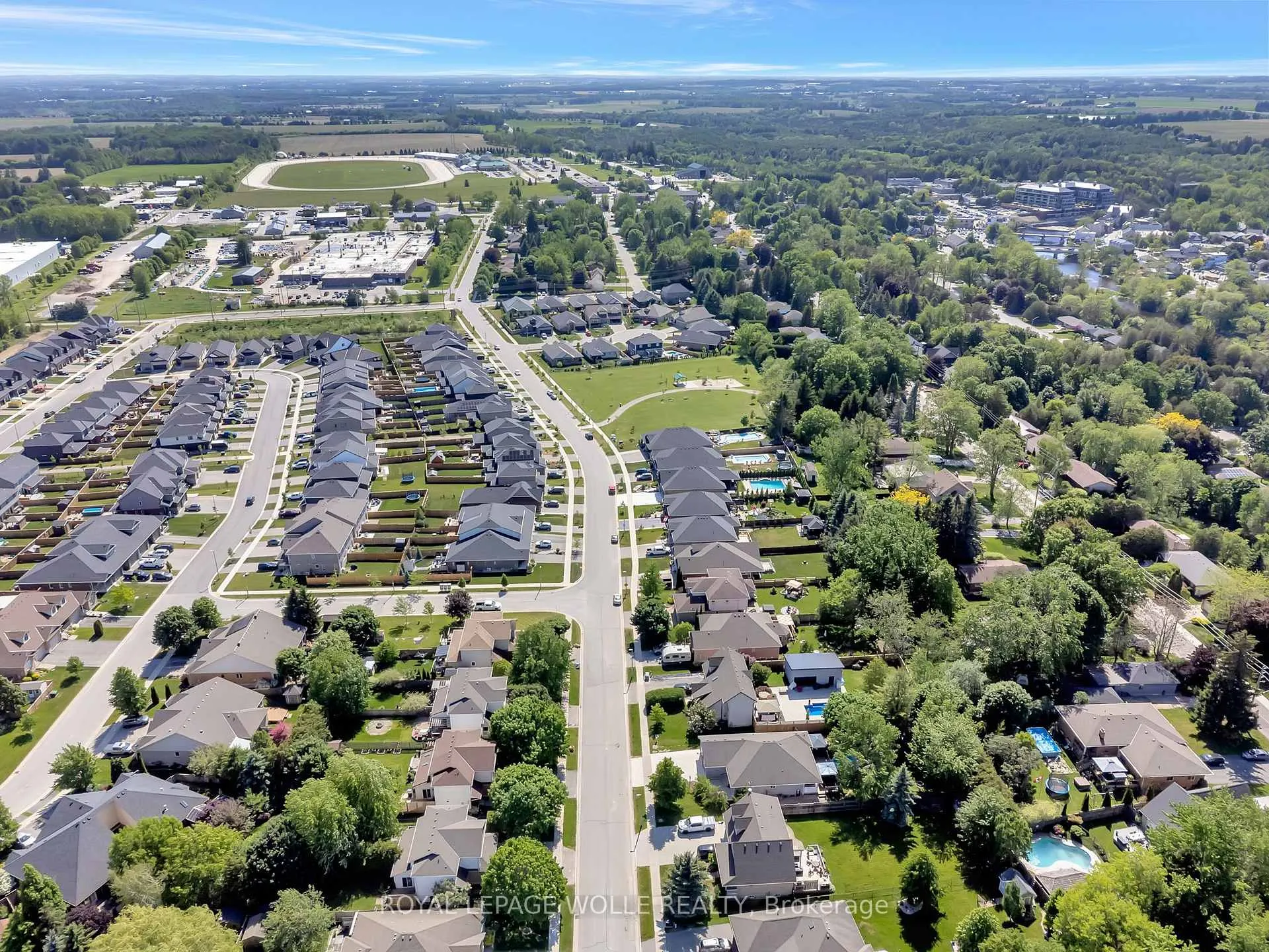 Photo 44 of 85 York Street E, Centre Wellington, Elora/Salem — HOMEH