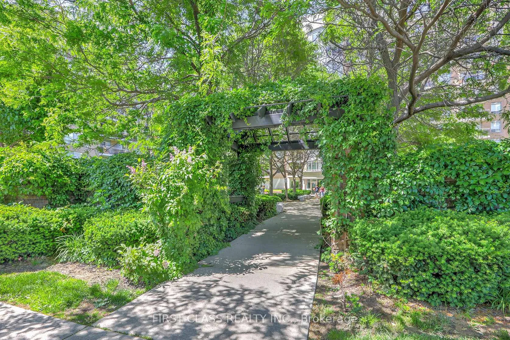 Photo 2 of Unit 725, 650 Lawrence Avenue W, Toronto, Englemount-Lawrence — HOMEH