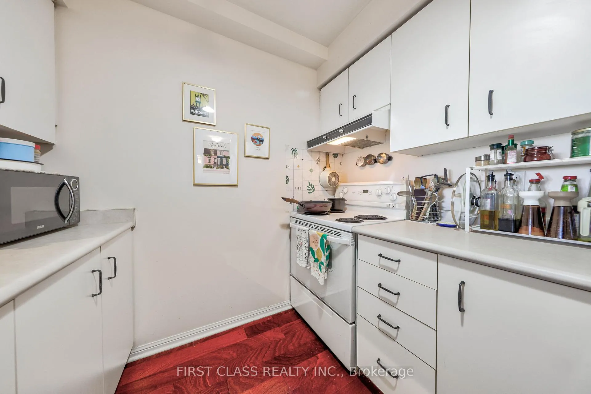 Photo 9 of Unit 725, 650 Lawrence Avenue W, Toronto, Englemount-Lawrence — HOMEH
