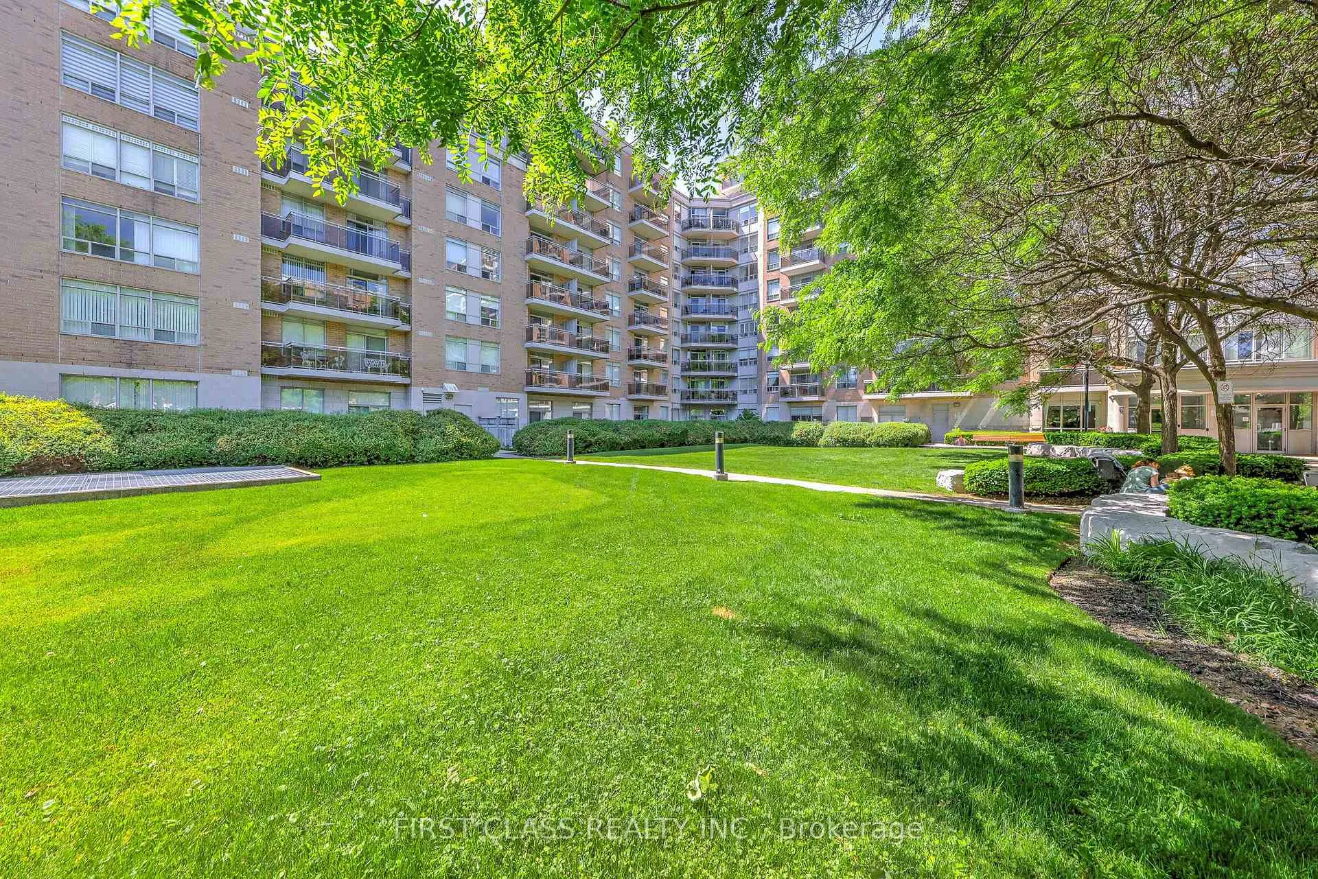 Photo 29 of Unit 725, 650 Lawrence Avenue W, Toronto, Englemount-Lawrence — HOMEH