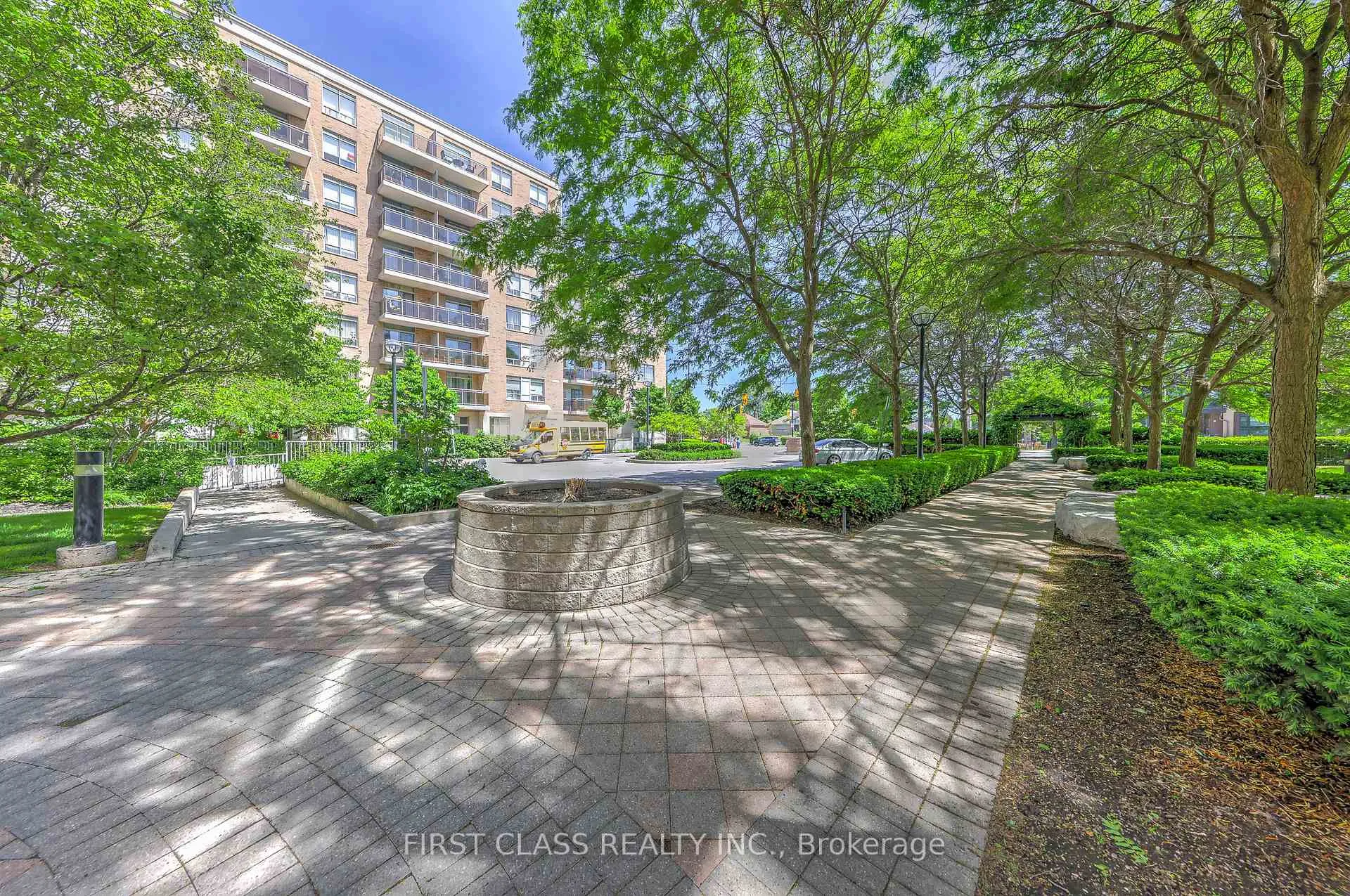 Photo 30 of Unit 725, 650 Lawrence Avenue W, Toronto, Englemount-Lawrence — HOMEH
