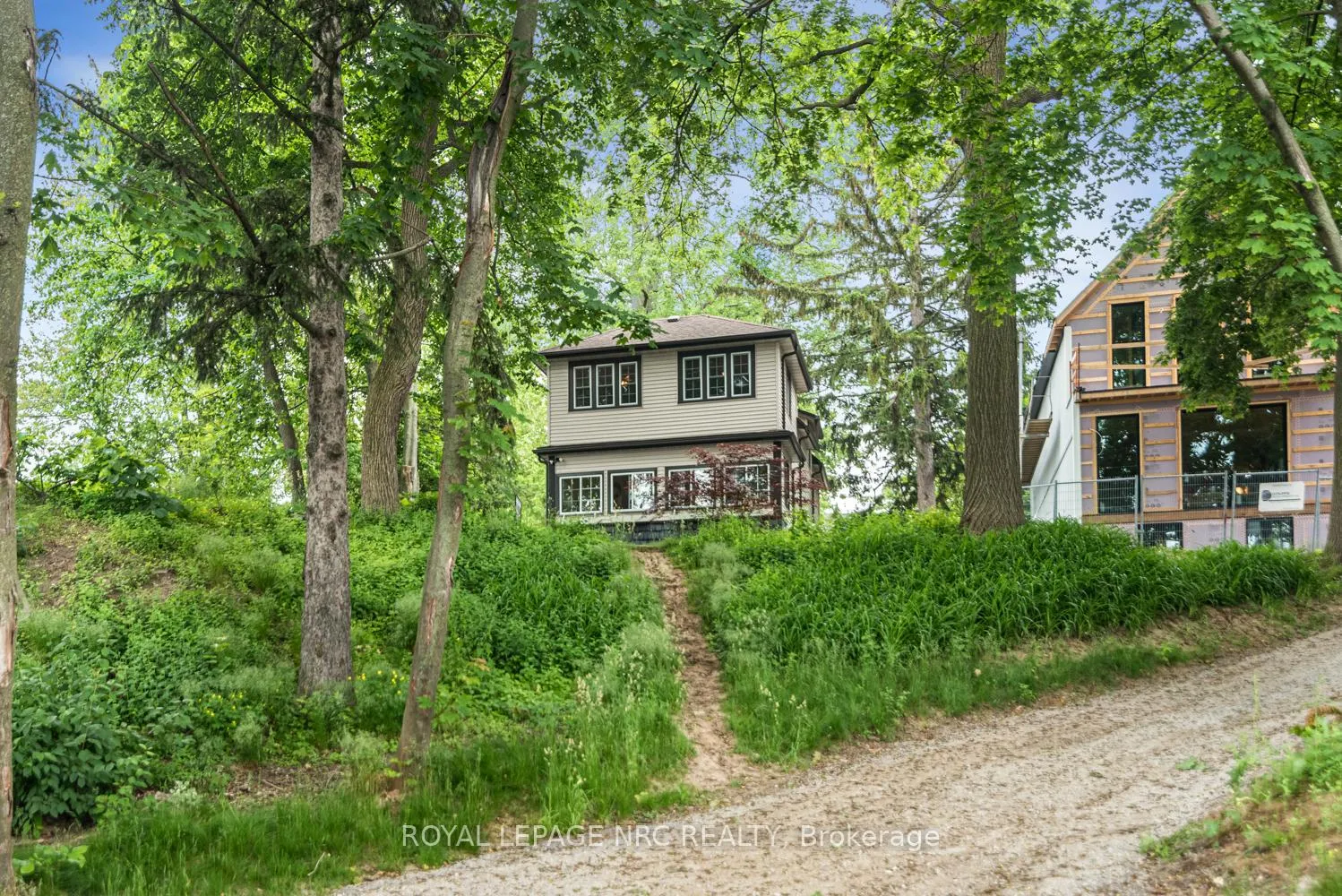 Photo 38 of 31 Victoria Terrace N, Grimsby, Grimsby Beach — HOMEH
