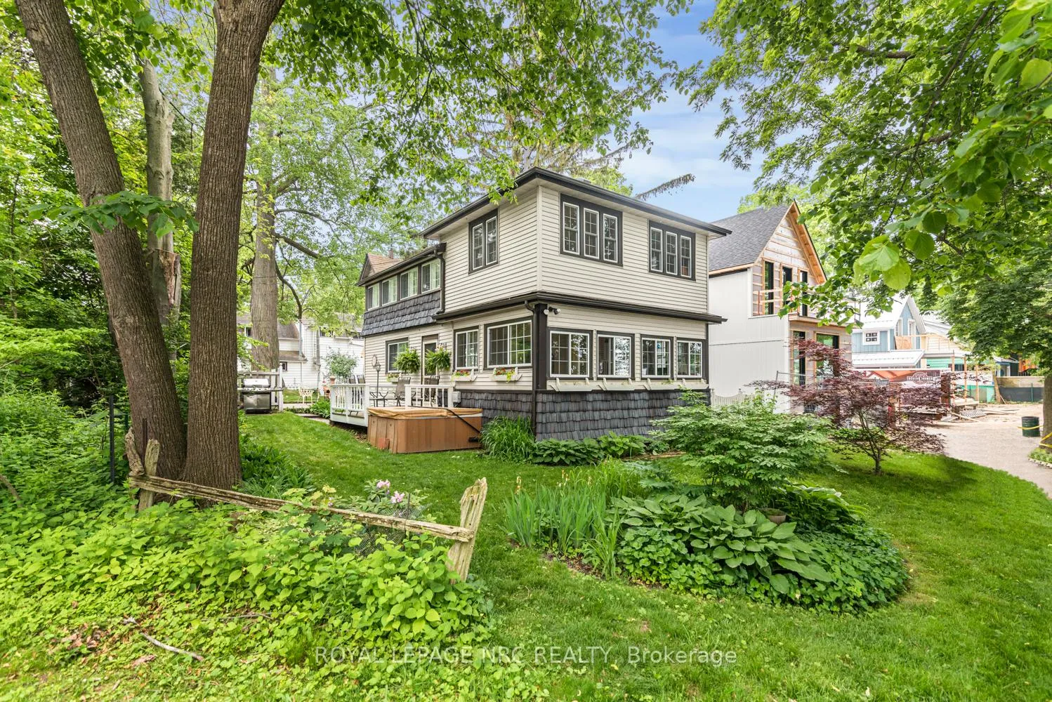Photo 43 of 31 Victoria Terrace N, Grimsby, Grimsby Beach — HOMEH