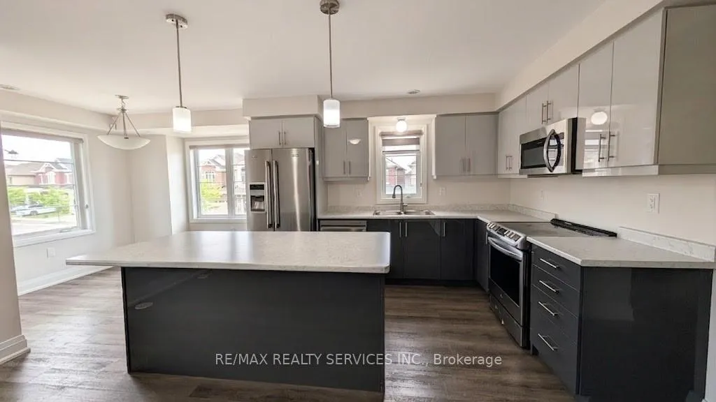 Photo 9 of 1274 Wintergreen Place, Milton, Cobban — HOMEH