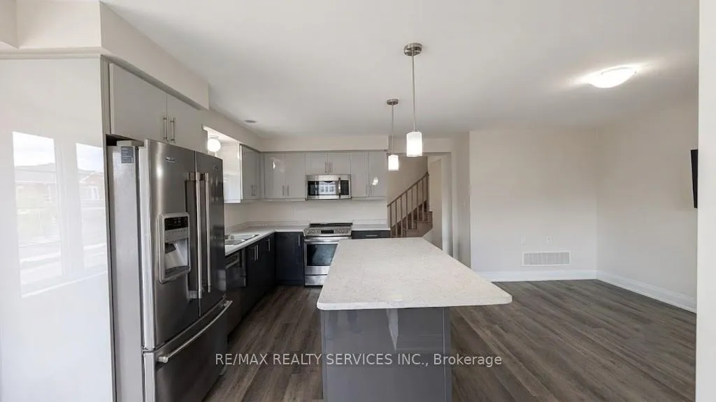 Photo 11 of 1274 Wintergreen Place, Milton, Cobban — HOMEH