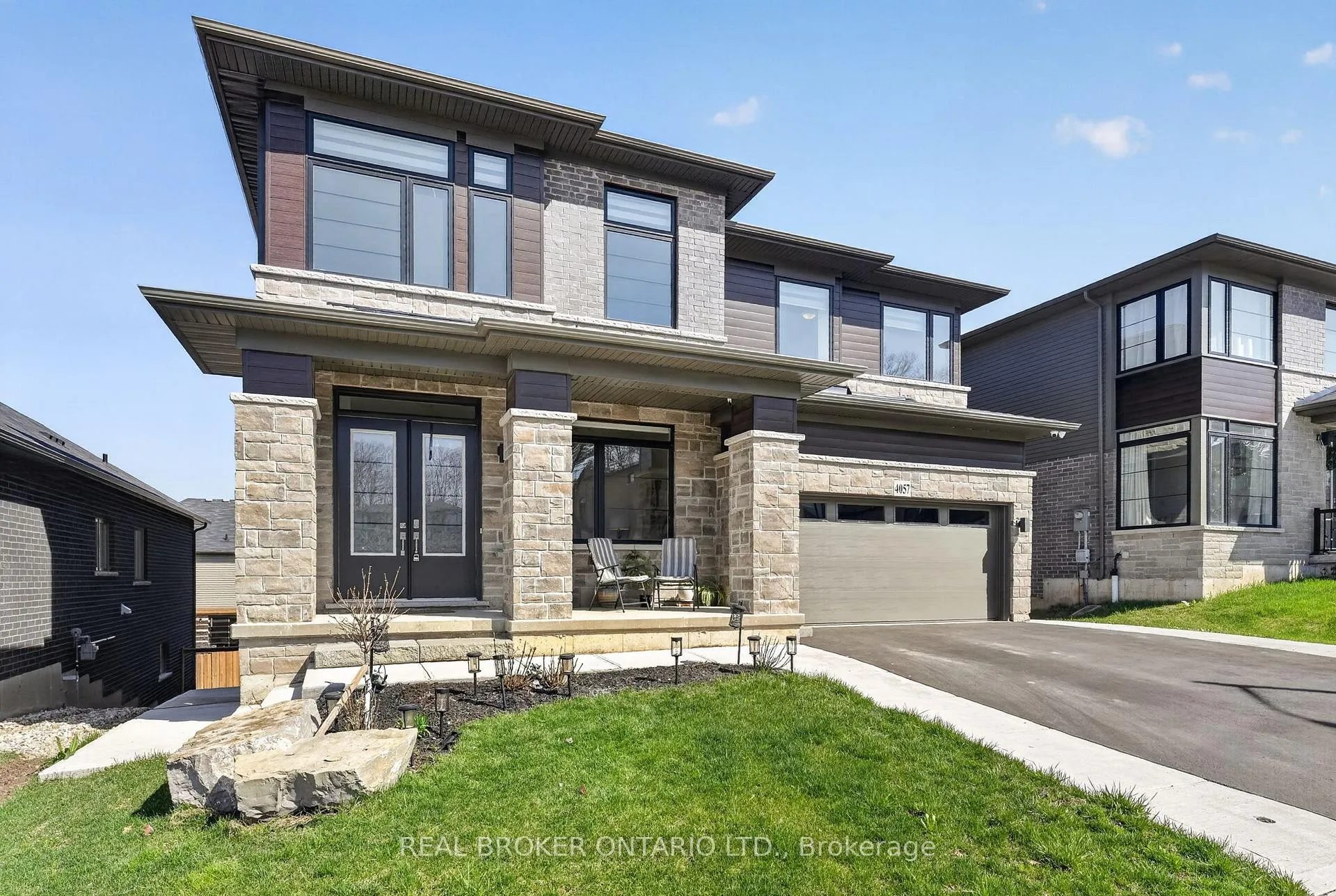 Photo 6 of 4057 Highland Park Drive, Lincoln, Beamsville — HOMEH