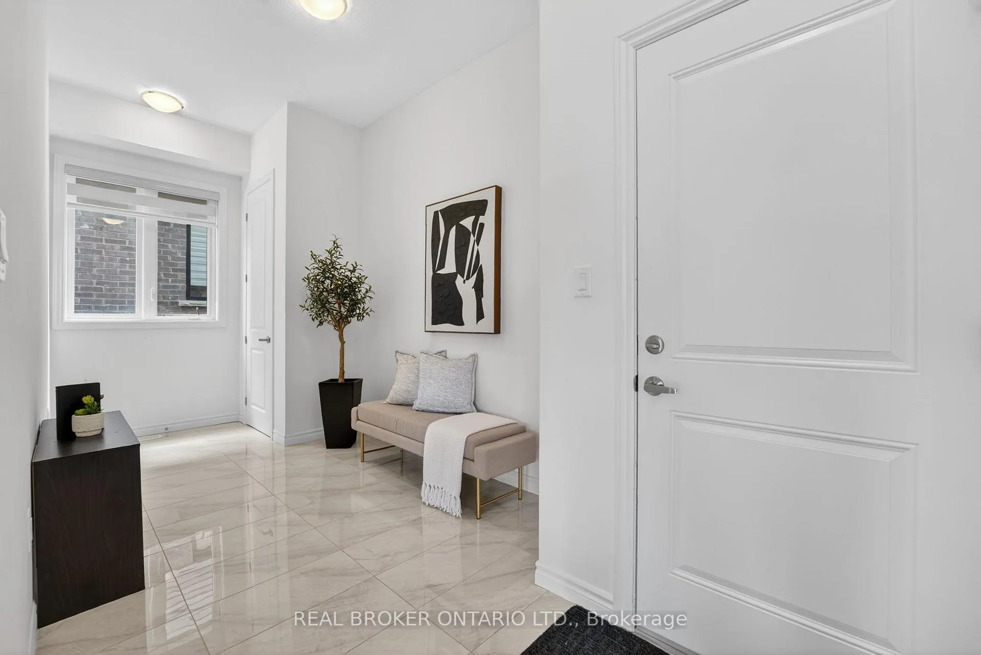 Photo 21 of 4057 Highland Park Drive, Lincoln, Beamsville — HOMEH