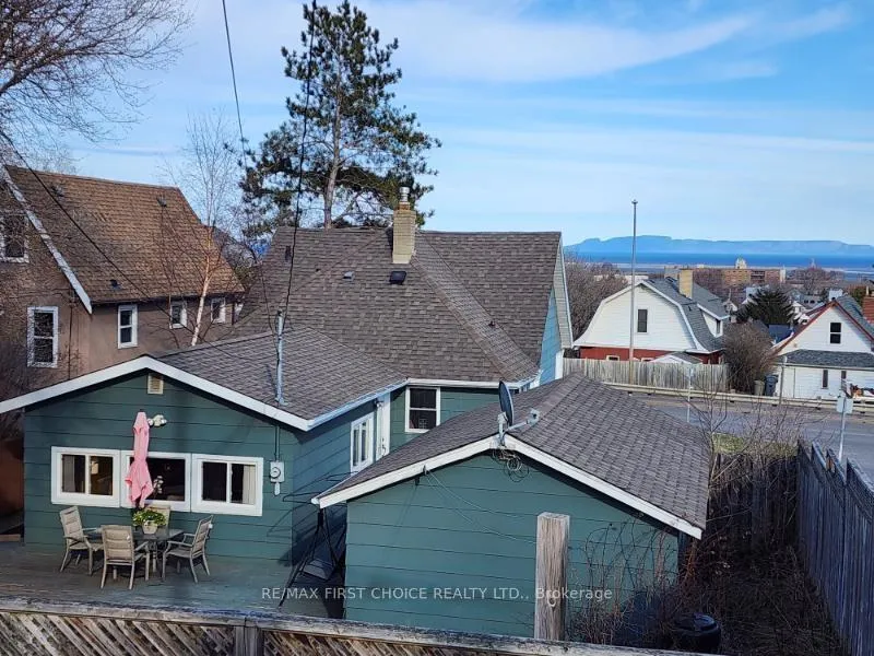 Photo 2 of 210 High Street S, Thunder Bay, Mariday Heights — HOMEH