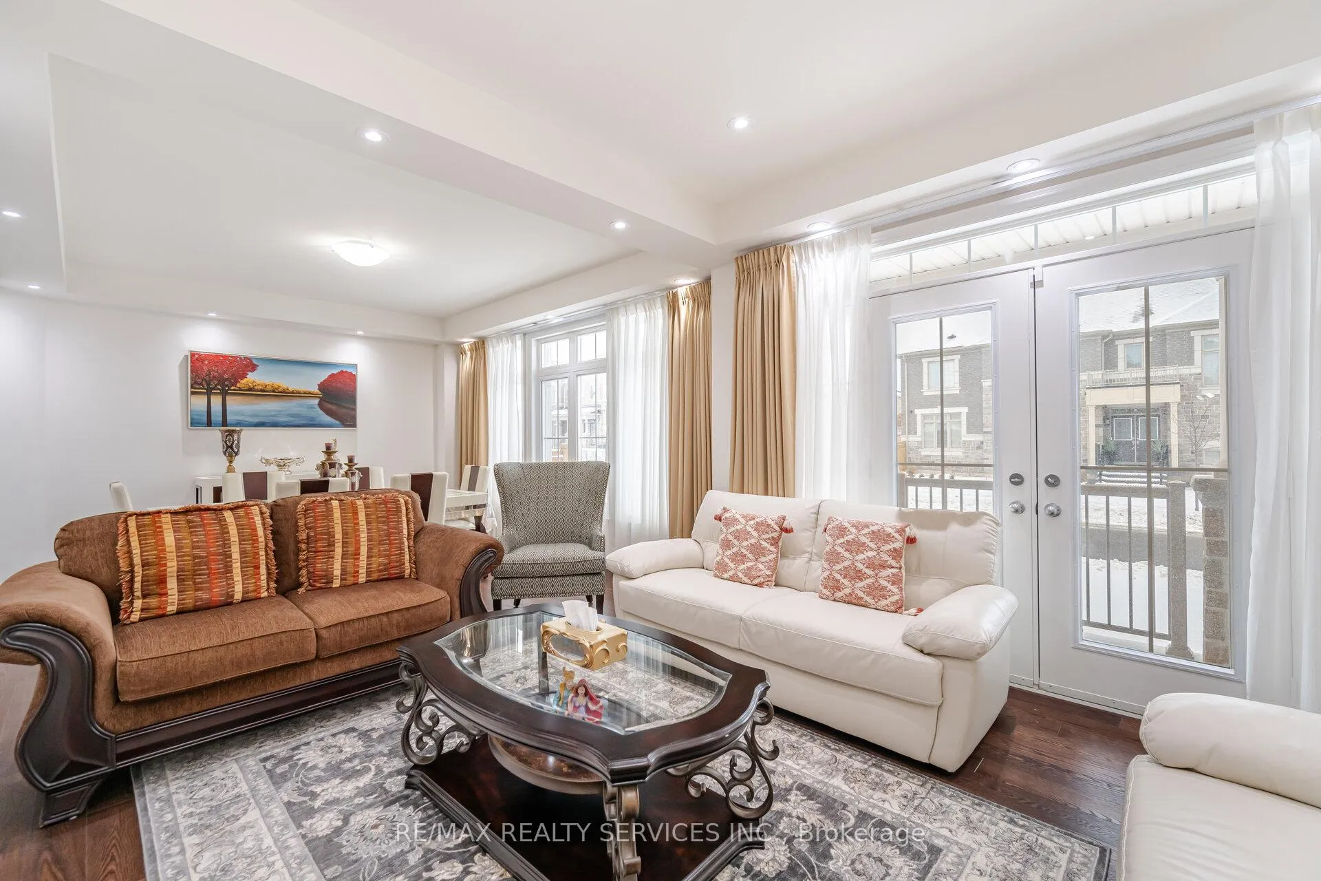 Photo 11 of 20 Royal Fern Crescent, Caledon, Rural Caledon — HOMEH
