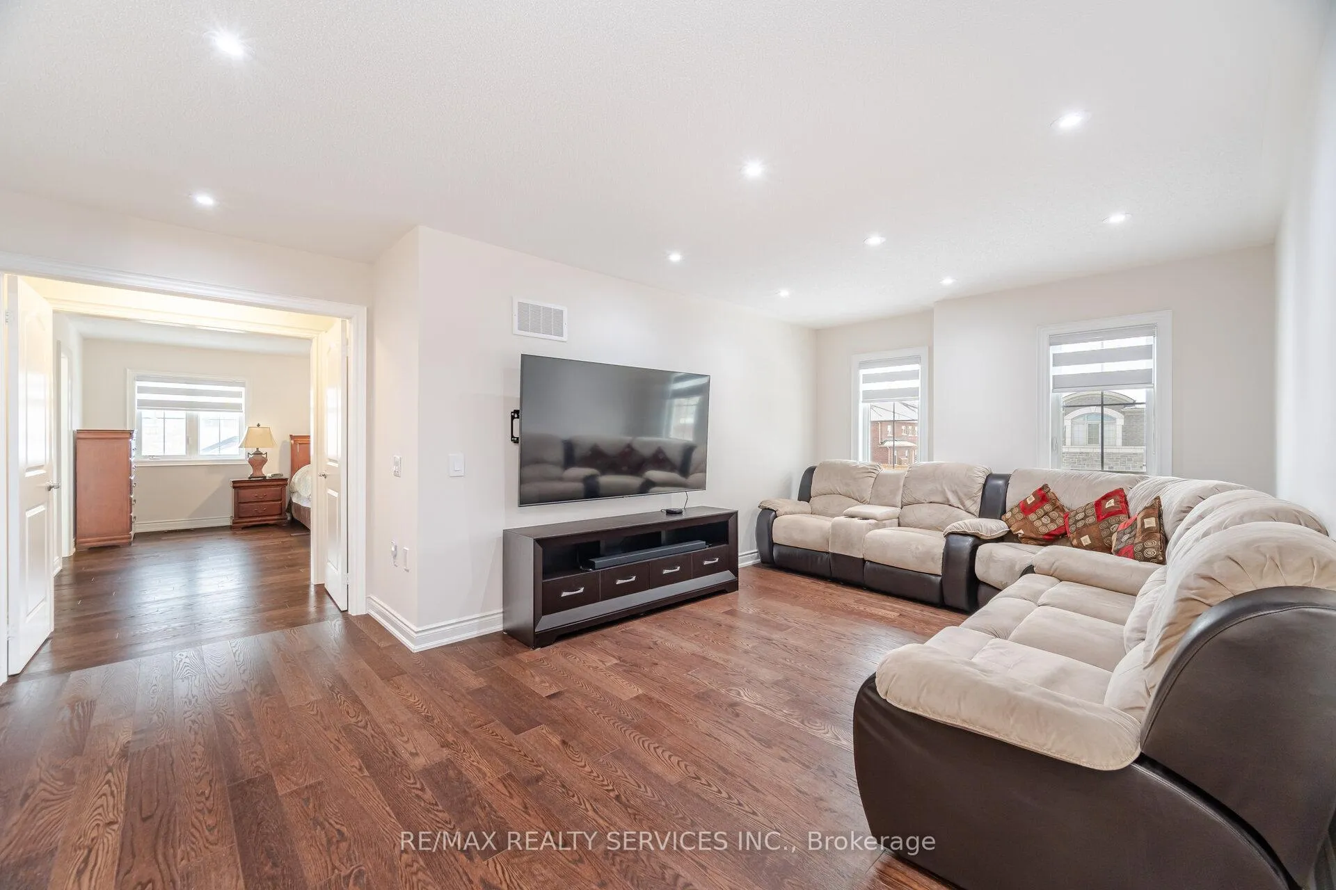 Photo 28 of 20 Royal Fern Crescent, Caledon, Rural Caledon — HOMEH