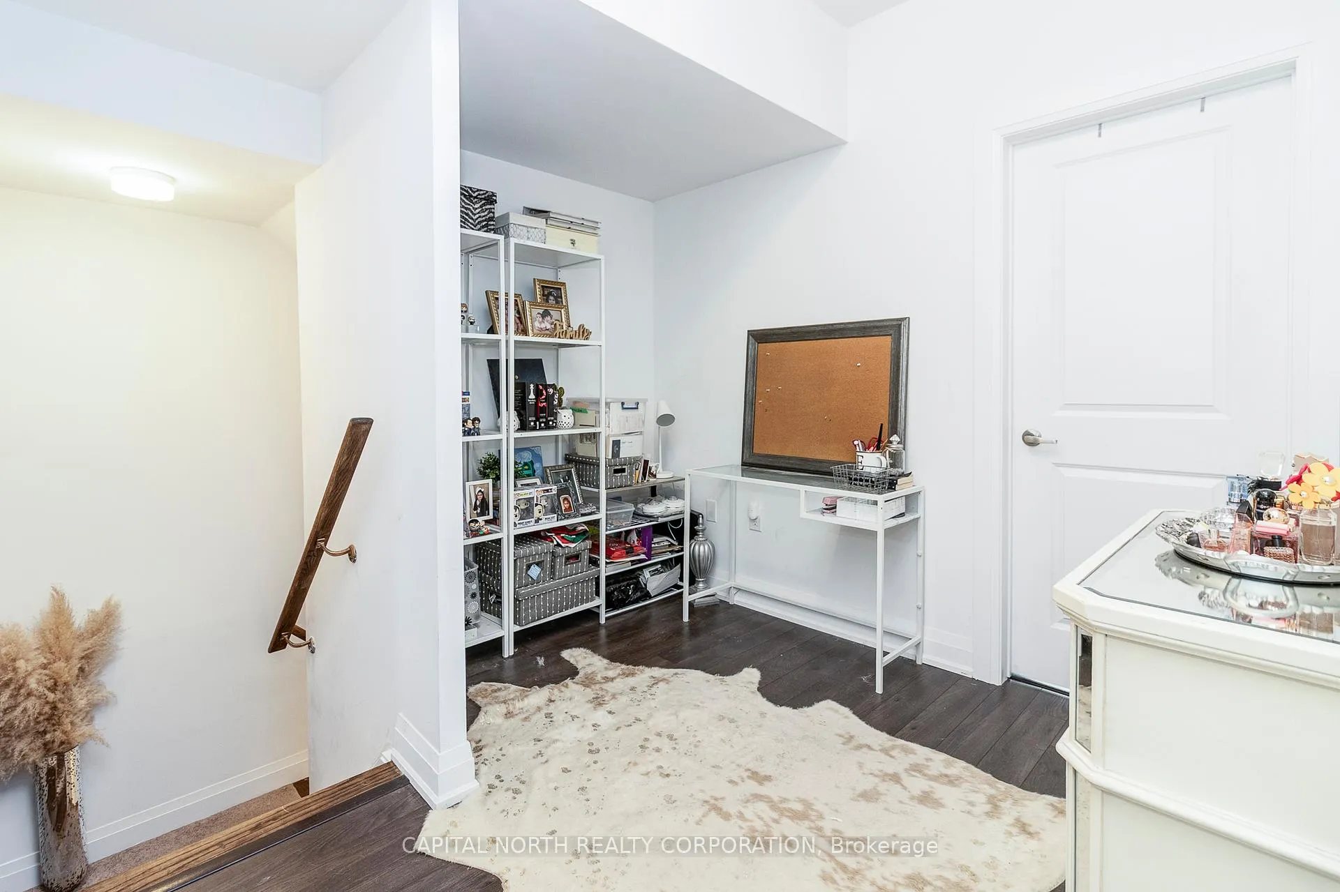 Photo 16 of Unit 802, 48 Coles Avenue, Vaughan, Vaughan Grove — HOMEH