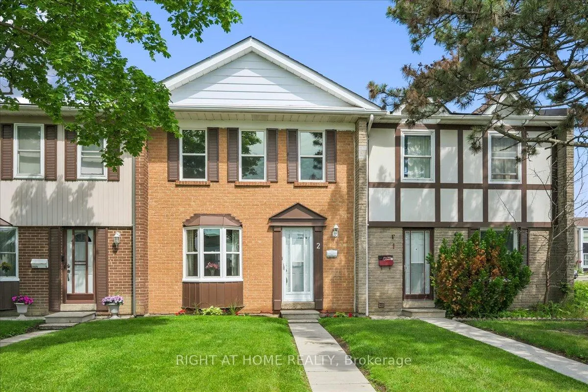 Front of Unit 2, 1020 Central Park Drive