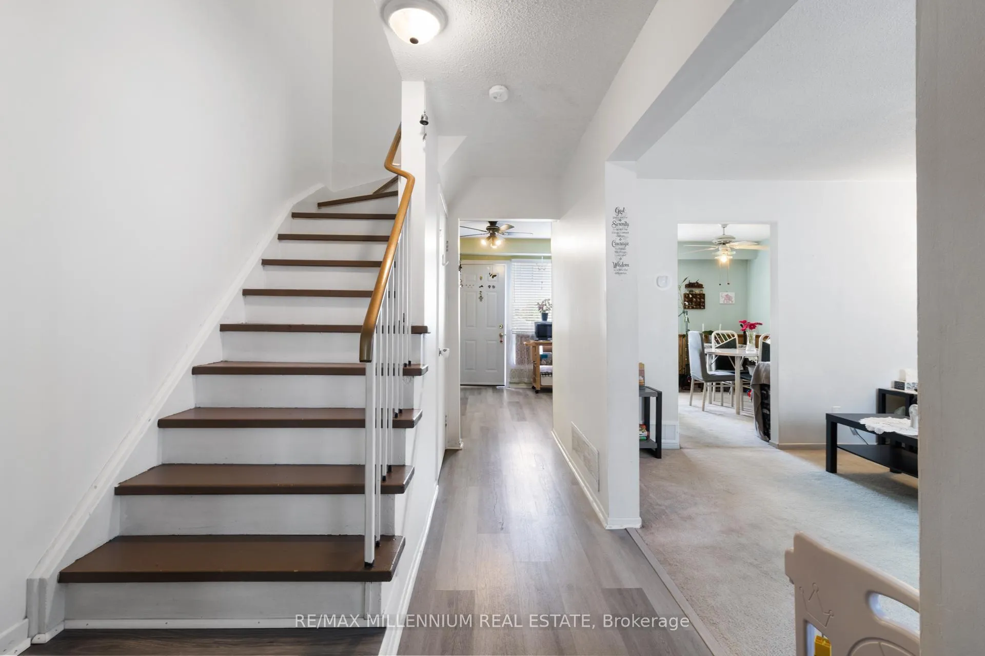 Photo 7 of 14 Laurier Court, Brampton, Heart Lake East — HOMEH