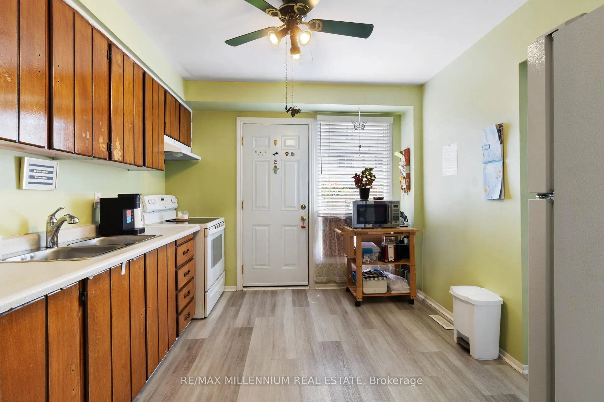 Photo 14 of 14 Laurier Court, Brampton, Heart Lake East — HOMEH