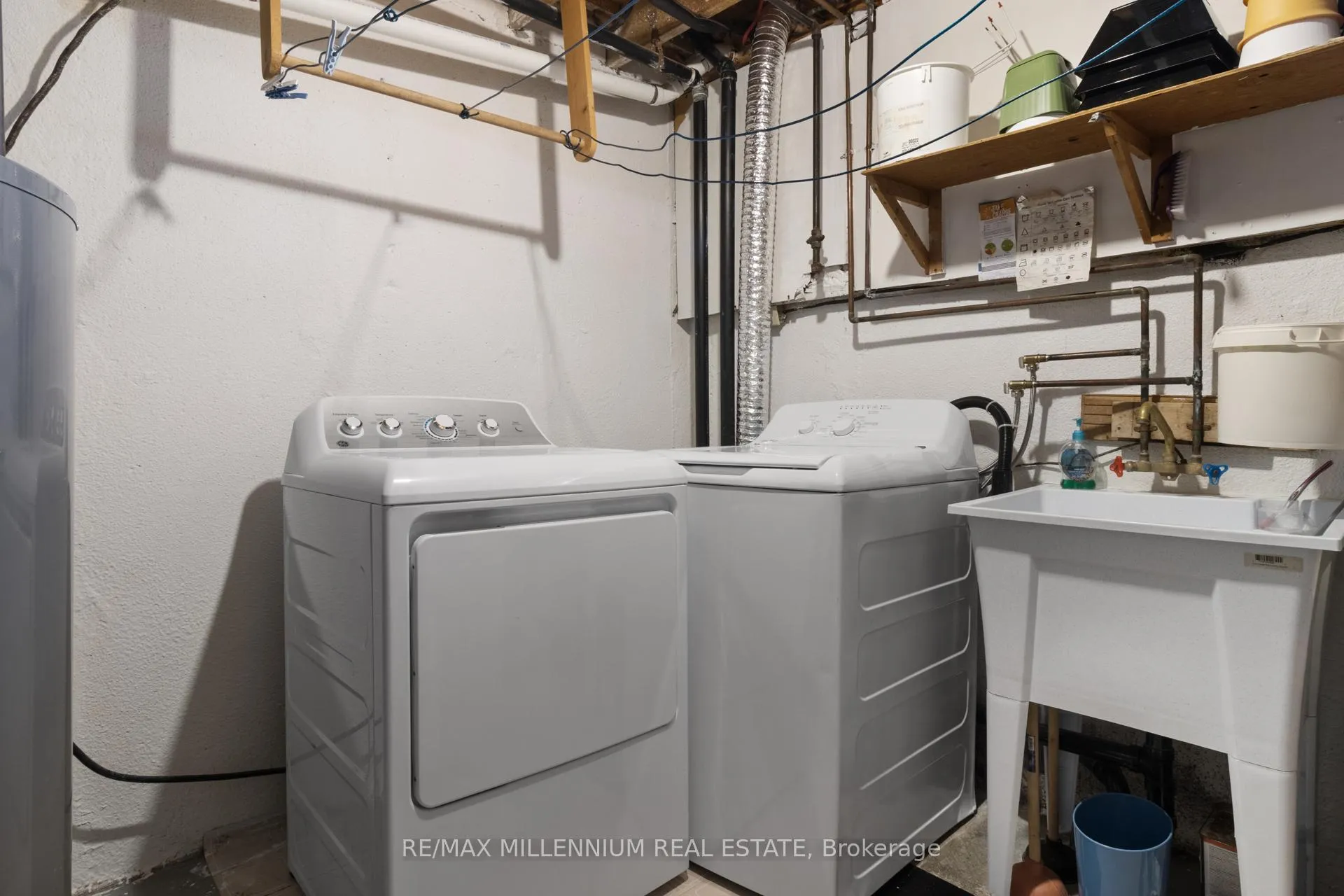 Photo 37 of 14 Laurier Court, Brampton, Heart Lake East — HOMEH