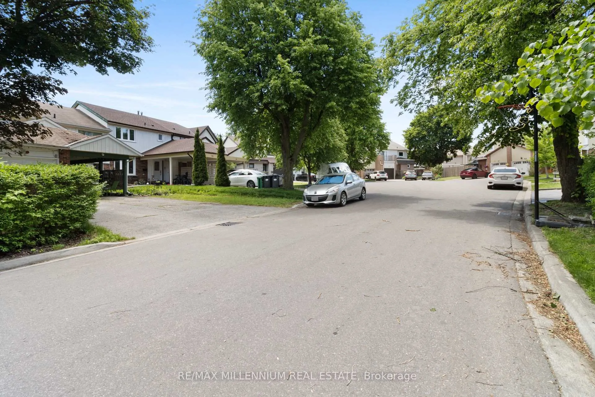 Photo 48 of 14 Laurier Court, Brampton, Heart Lake East — HOMEH