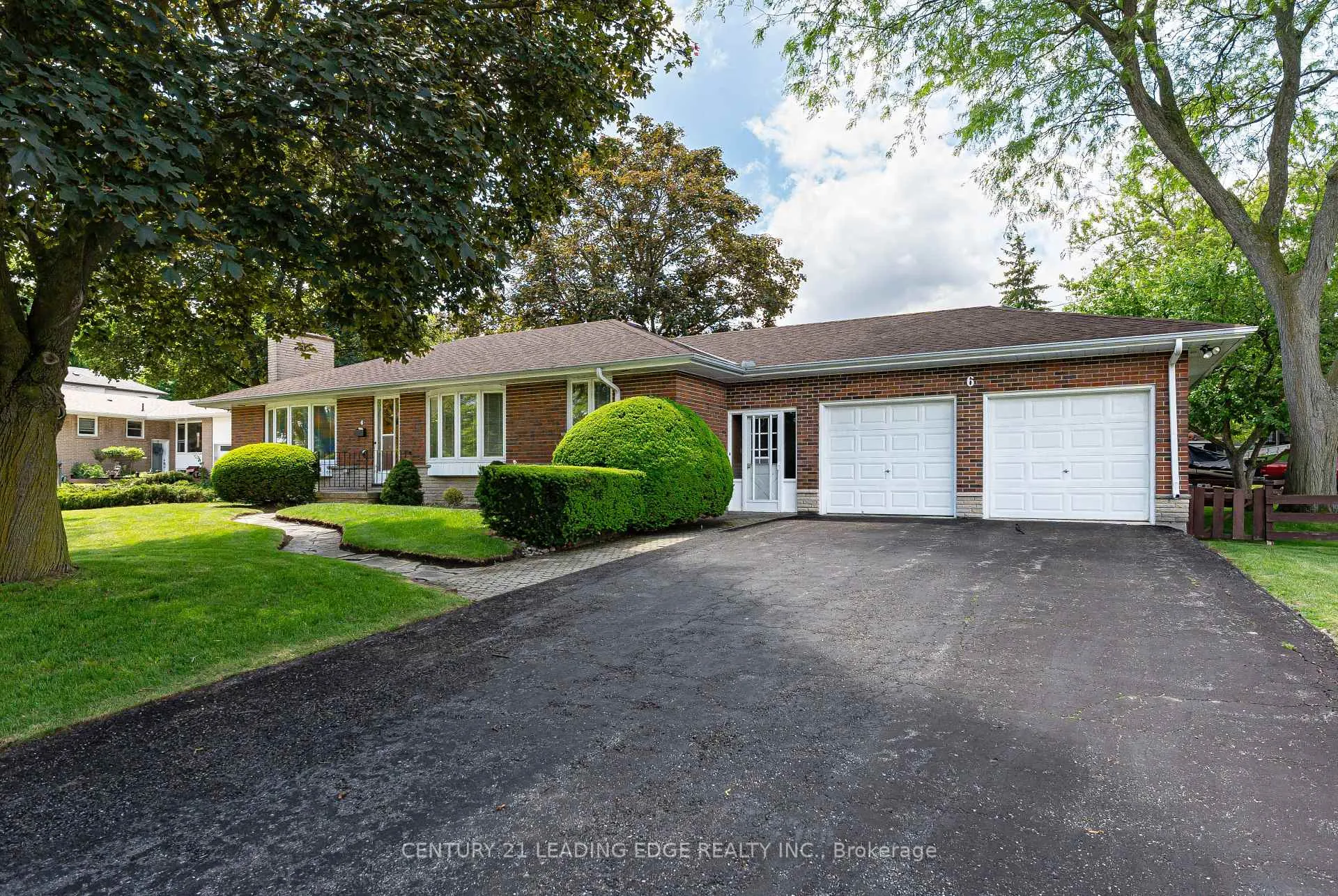 Photo 1 of 6 Paramount Road, Markham, Old Markham Village — HOMEH