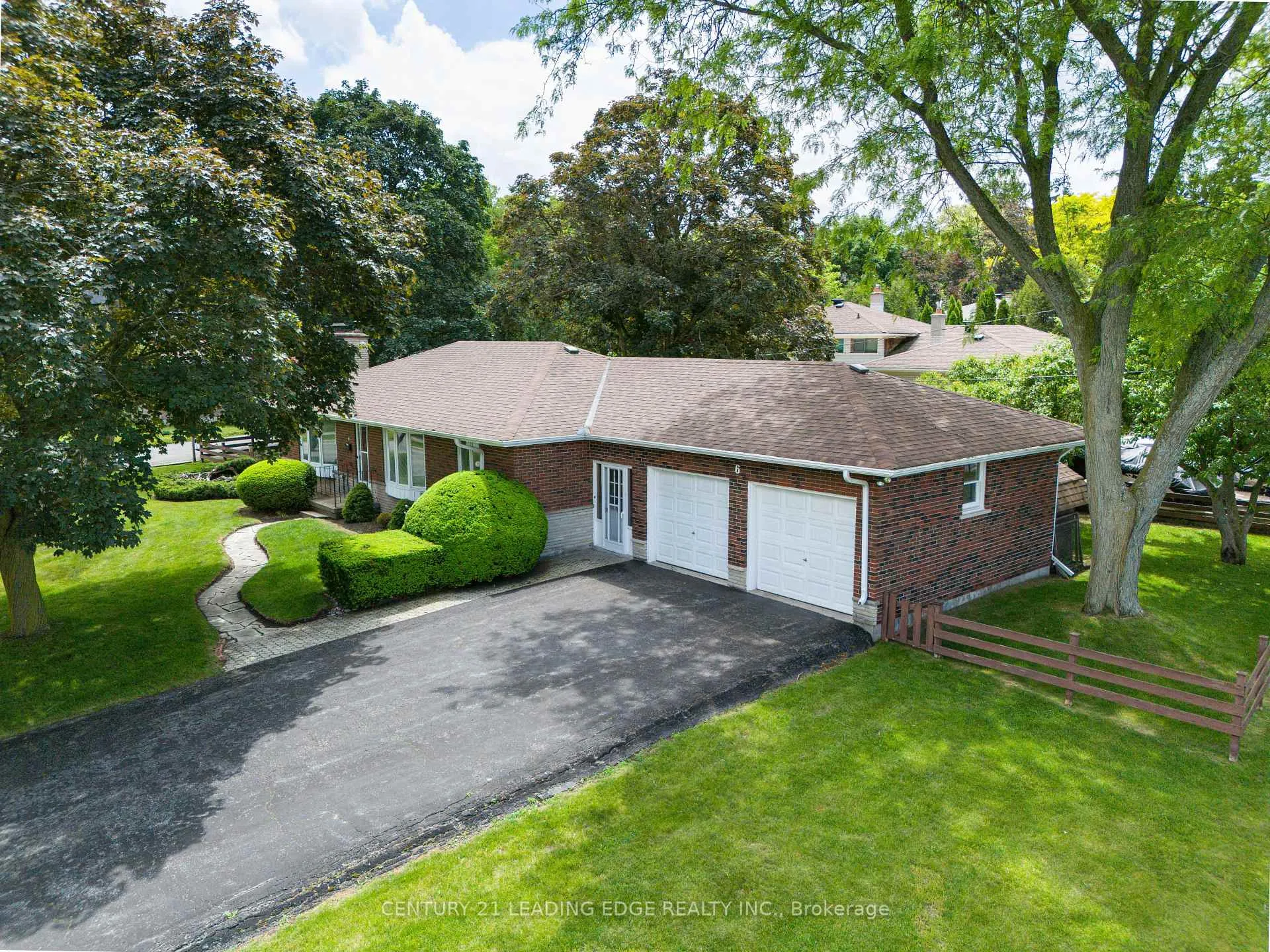 Photo 2 of 6 Paramount Road, Markham, Old Markham Village — HOMEH