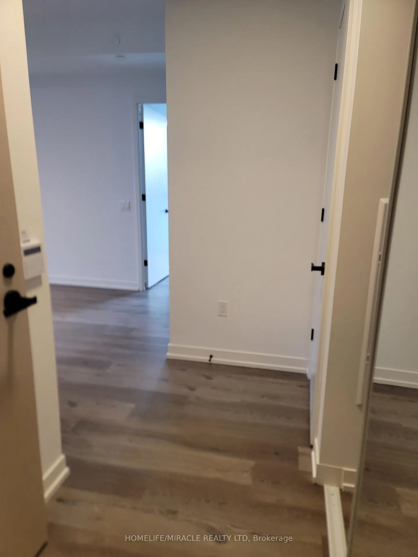 Photo 3 of Unit 1212, 28 Interchange Way, Vaughan, Vaughan Corporate Centre — HOMEH