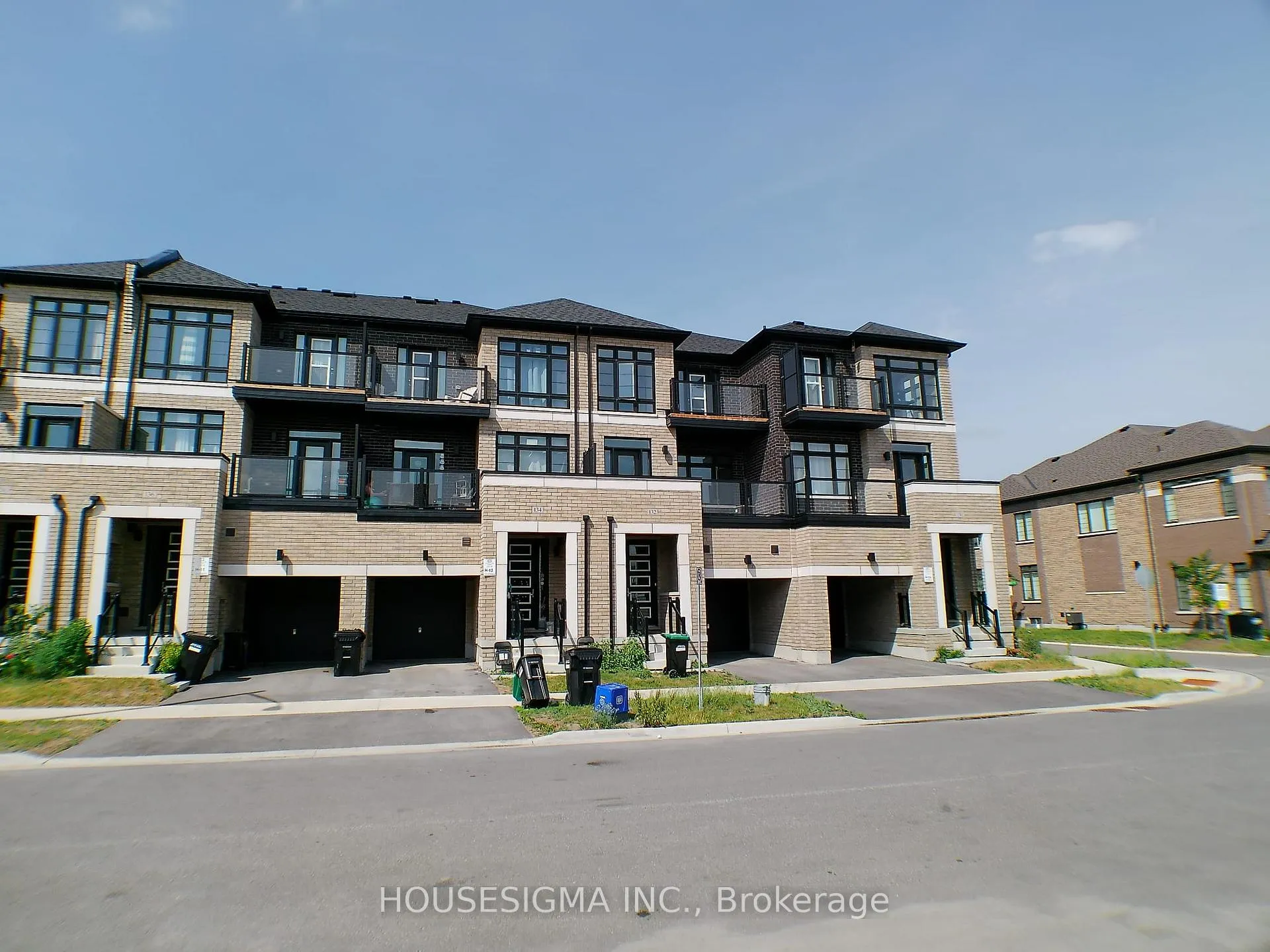 Photo 21 of 132 Turnberry Lane, Barrie, Painswick South — HOMEH