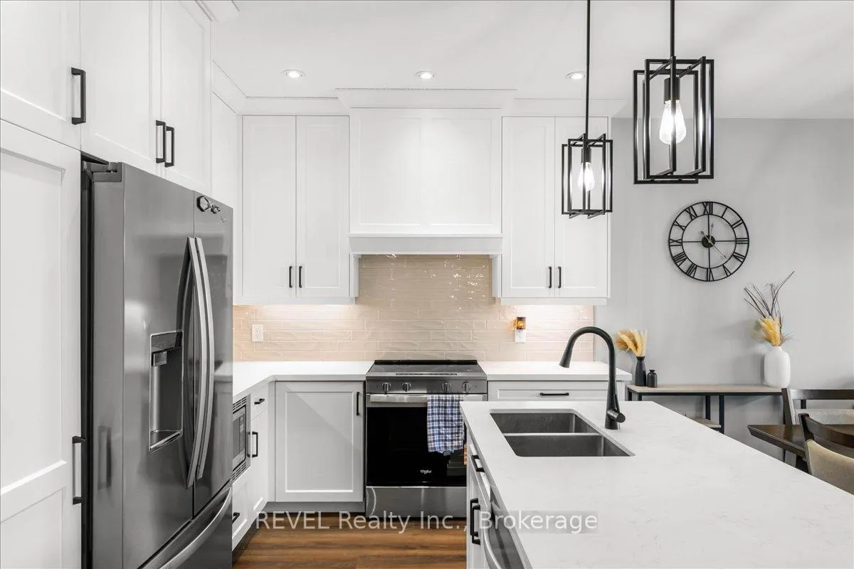 Photo 7 of 371 Argyle Avenue, Norfolk, Delhi — HOMEH