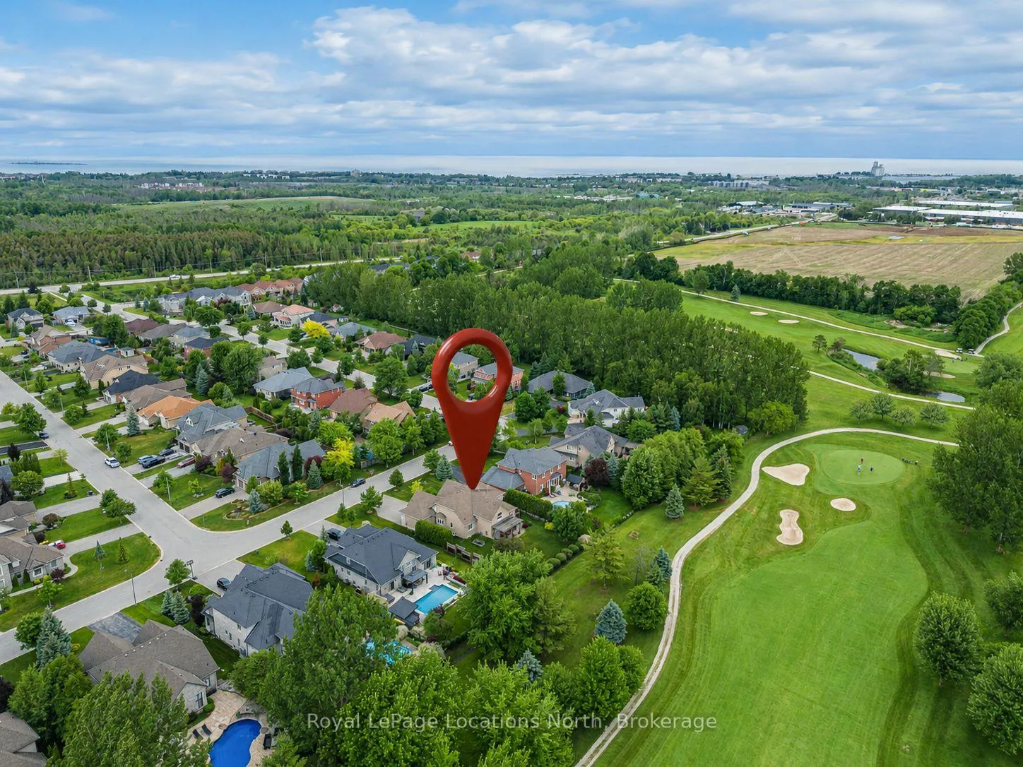 Photo 2 of 37 Kells Crescent, Collingwood — HOMEH