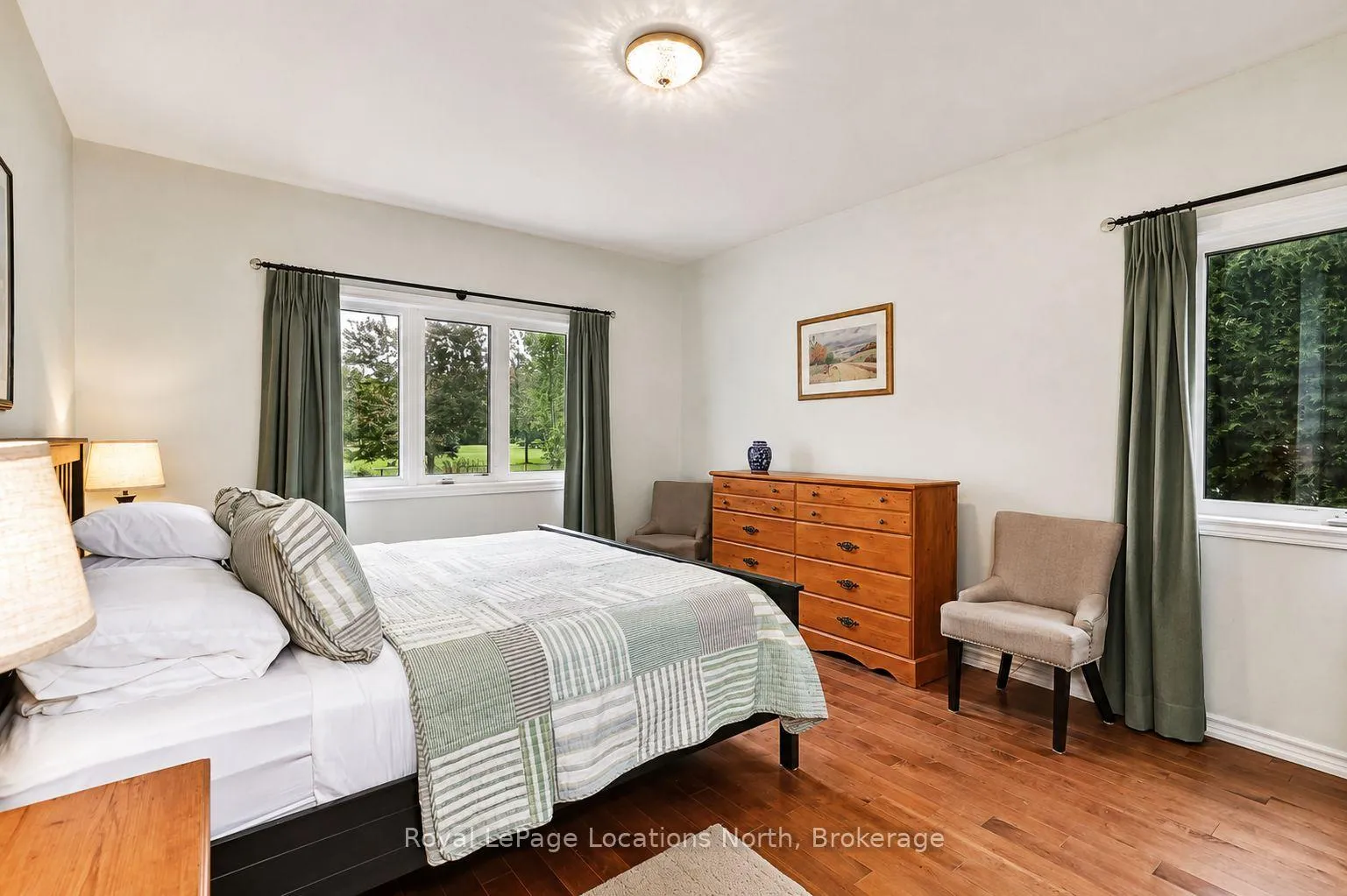 Photo 23 of 37 Kells Crescent, Collingwood — HOMEH