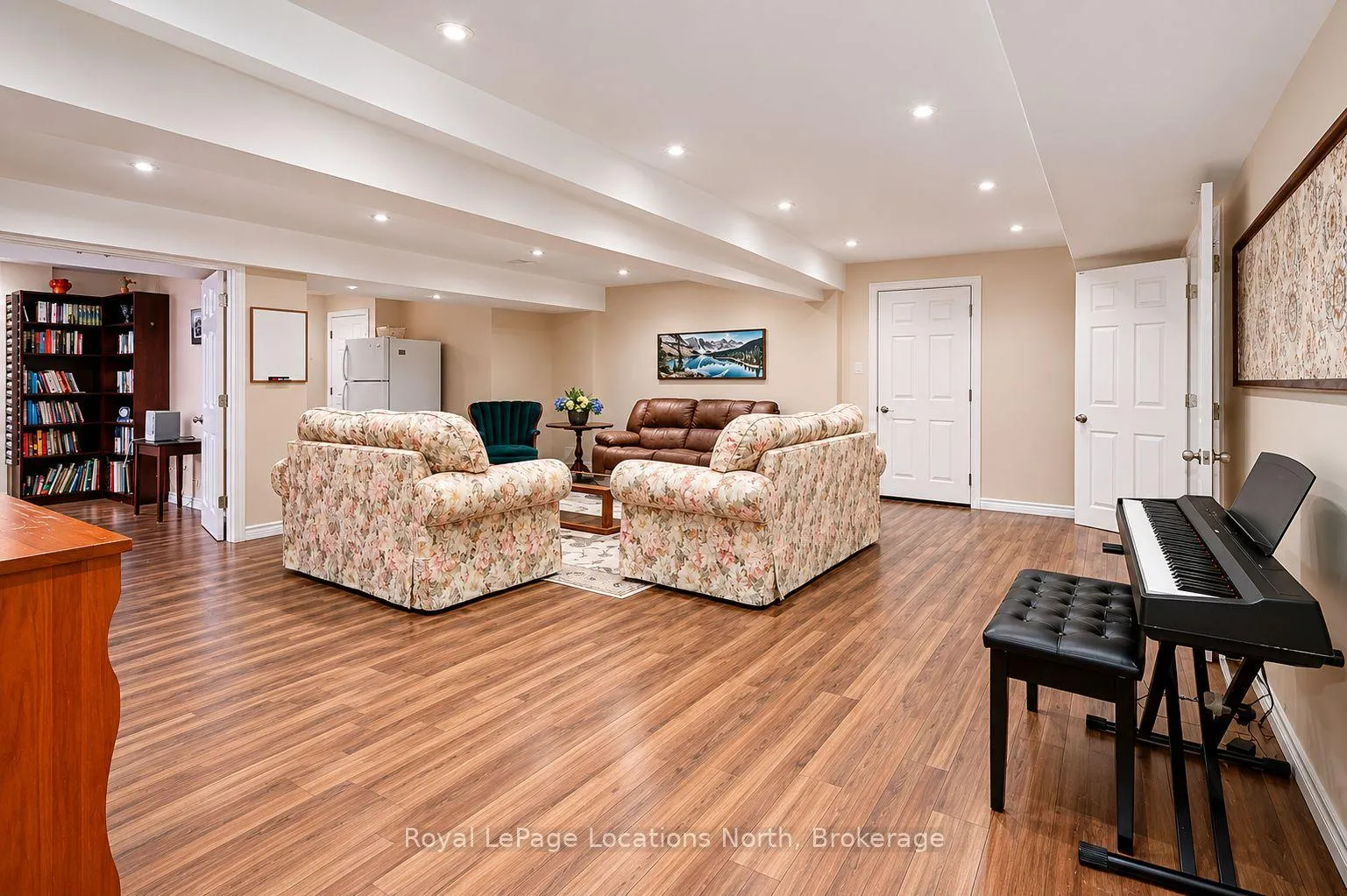 Photo 29 of 37 Kells Crescent, Collingwood — HOMEH