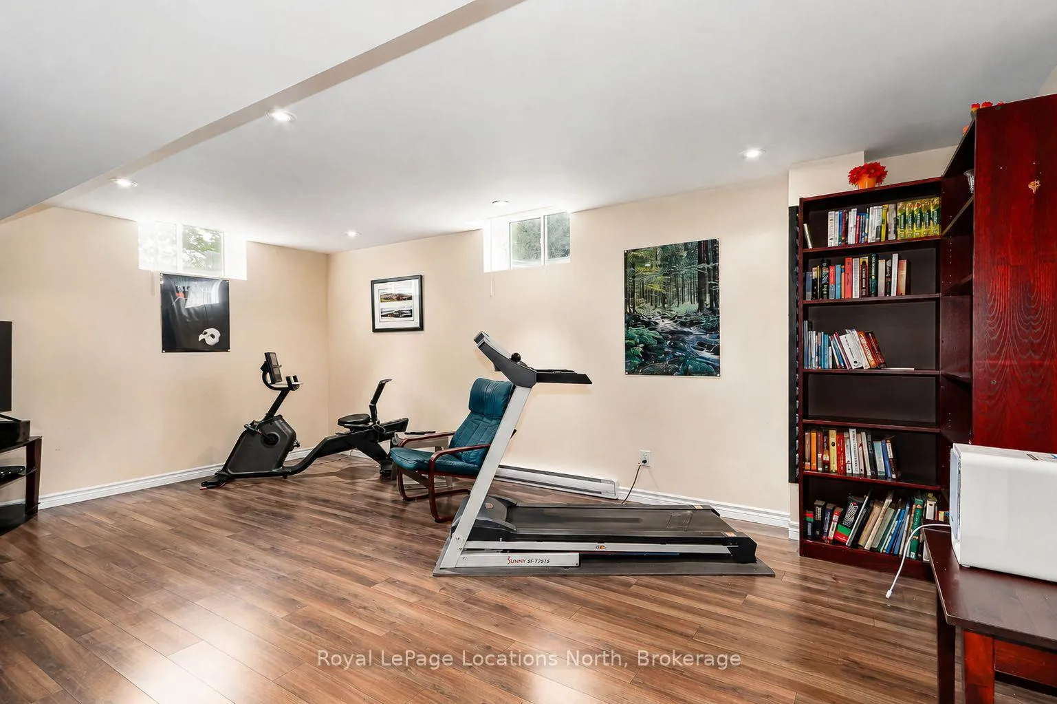Photo 36 of 37 Kells Crescent, Collingwood — HOMEH