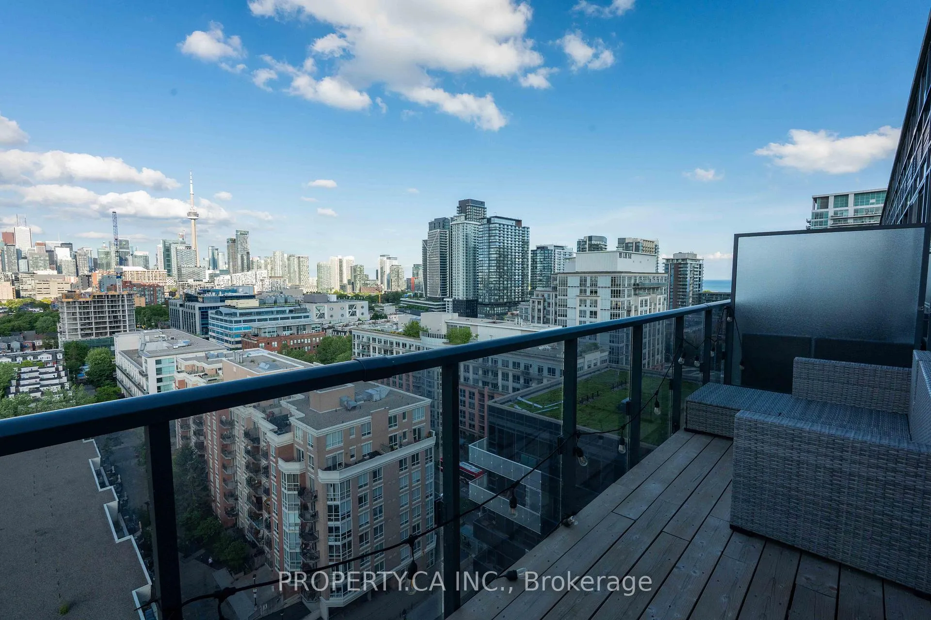 Photo 3 of Unit Ph05, 1030 King Street W, Toronto, Niagara — HOMEH