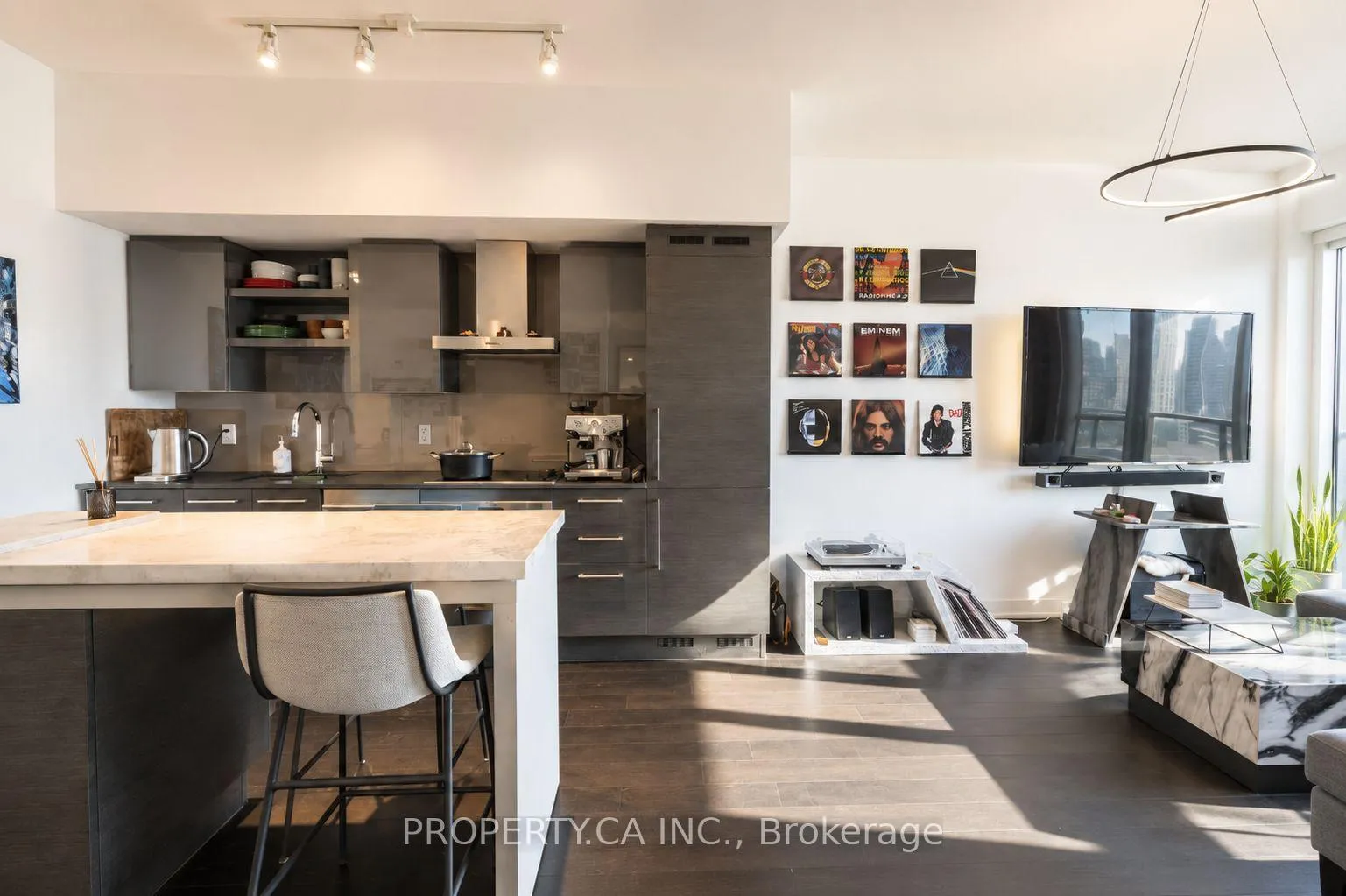 Photo 12 of Unit Ph05, 1030 King Street W, Toronto, Niagara — HOMEH