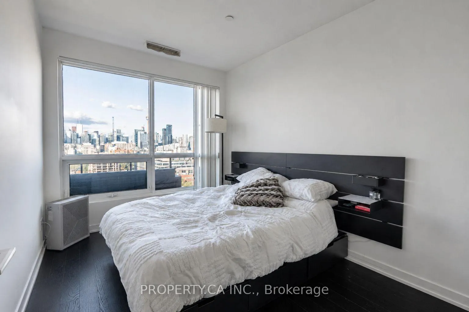 Photo 16 of Unit Ph05, 1030 King Street W, Toronto, Niagara — HOMEH
