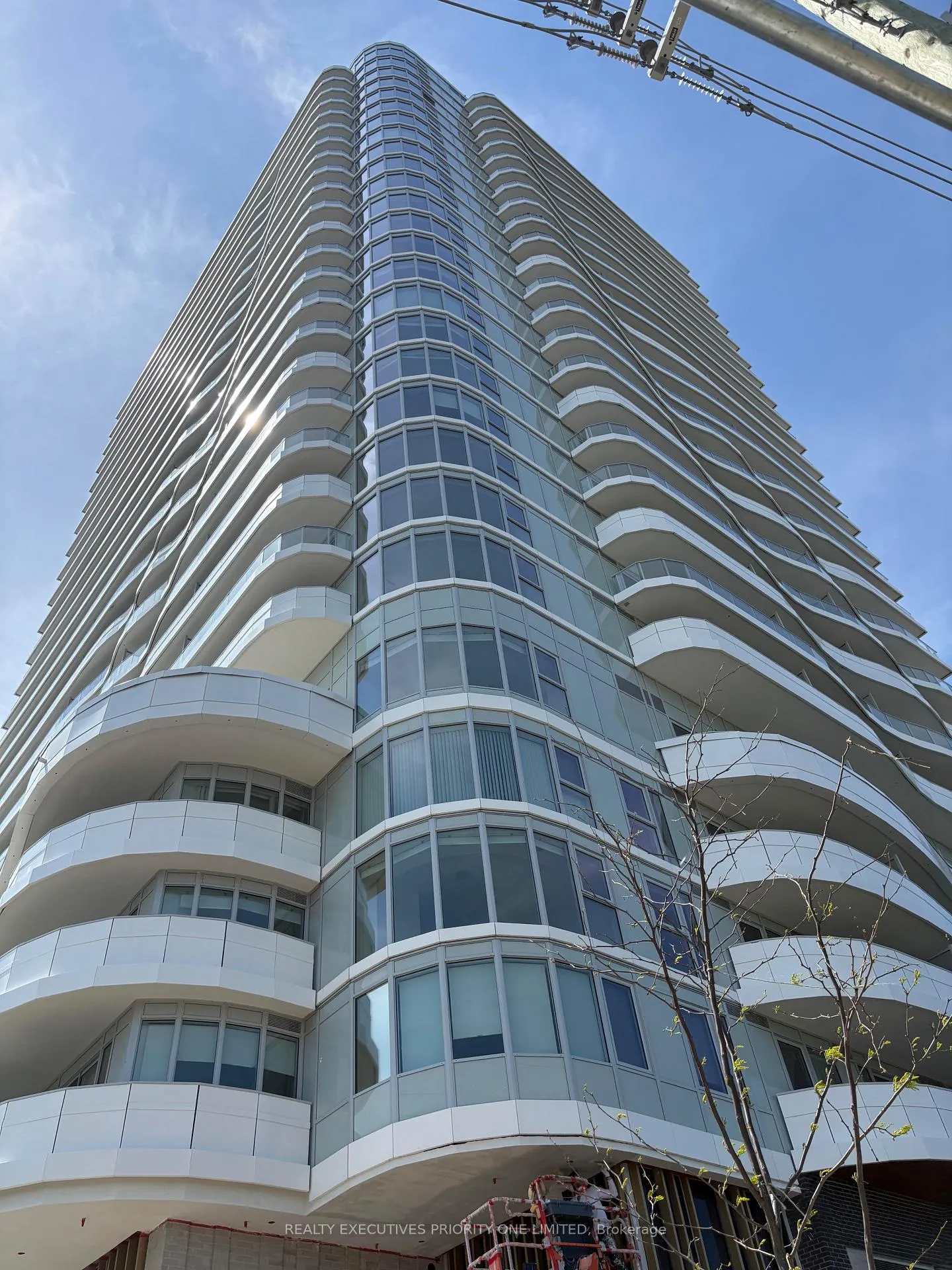 Photo 2 of Unit 1705, 1010 Sandy Beach Road, Pickering, Bay Ridges — HOMEH