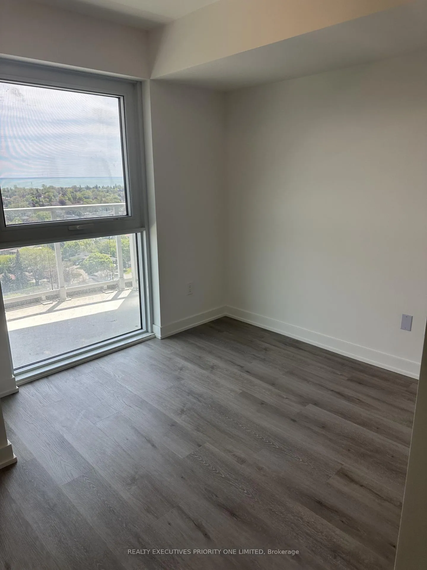 Photo 23 of Unit 1705, 1010 Sandy Beach Road, Pickering, Bay Ridges — HOMEH