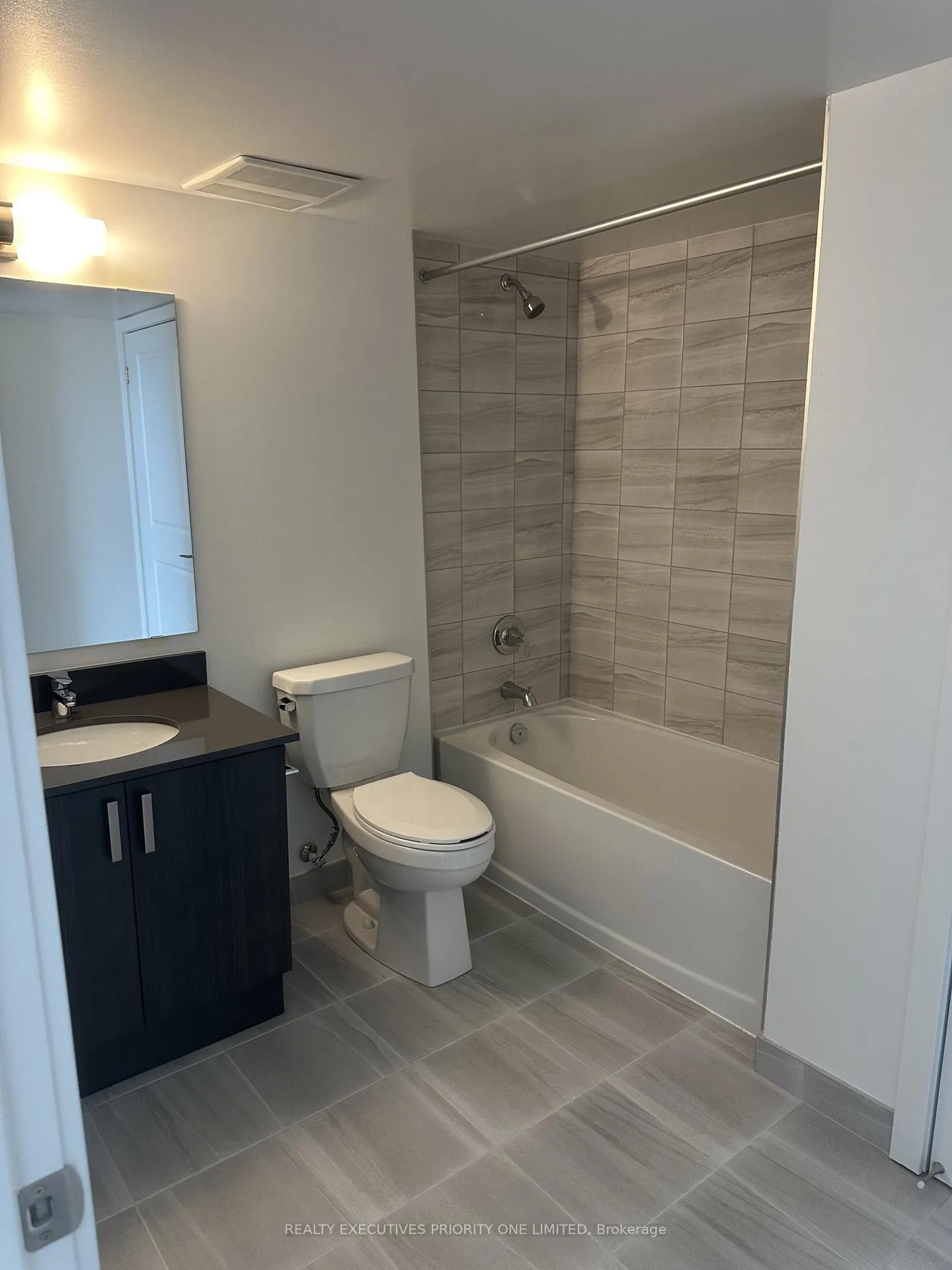 Photo 27 of Unit 1705, 1010 Sandy Beach Road, Pickering, Bay Ridges — HOMEH