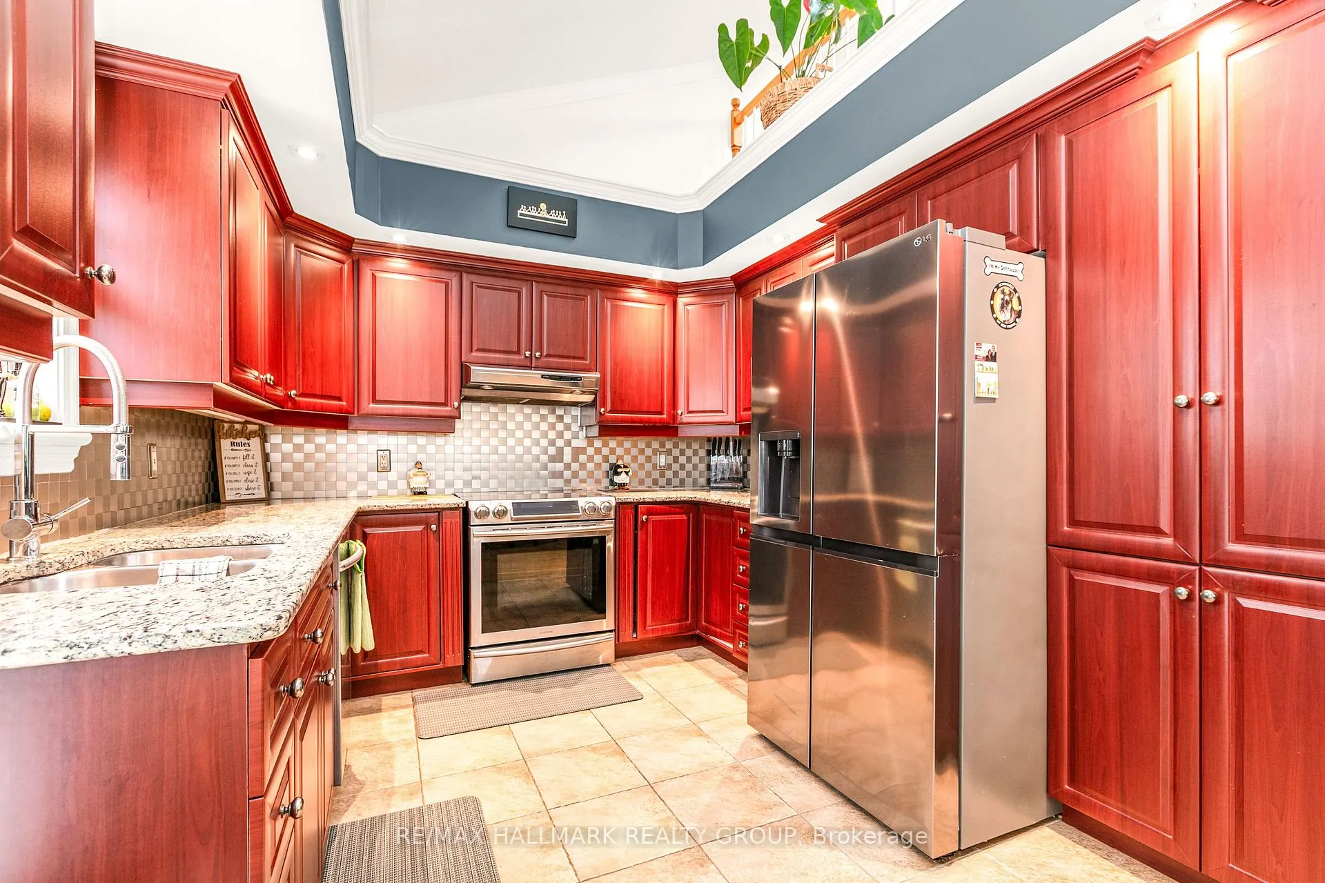 Photo 9 of 2051 Frank Bender Street, Ottawa, Chateauneuf — HOMEH