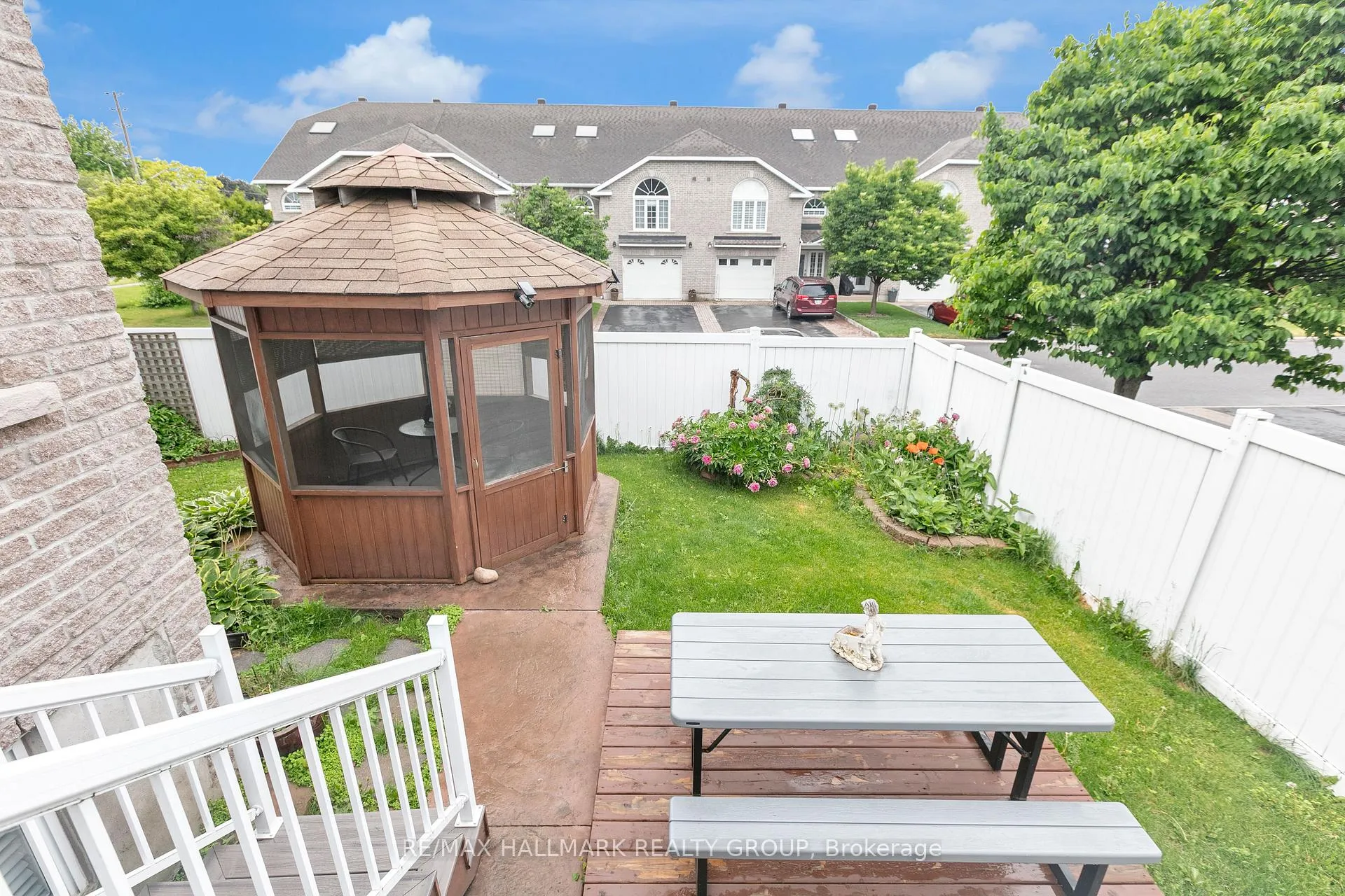 Photo 27 of 2051 Frank Bender Street, Ottawa, Chateauneuf — HOMEH