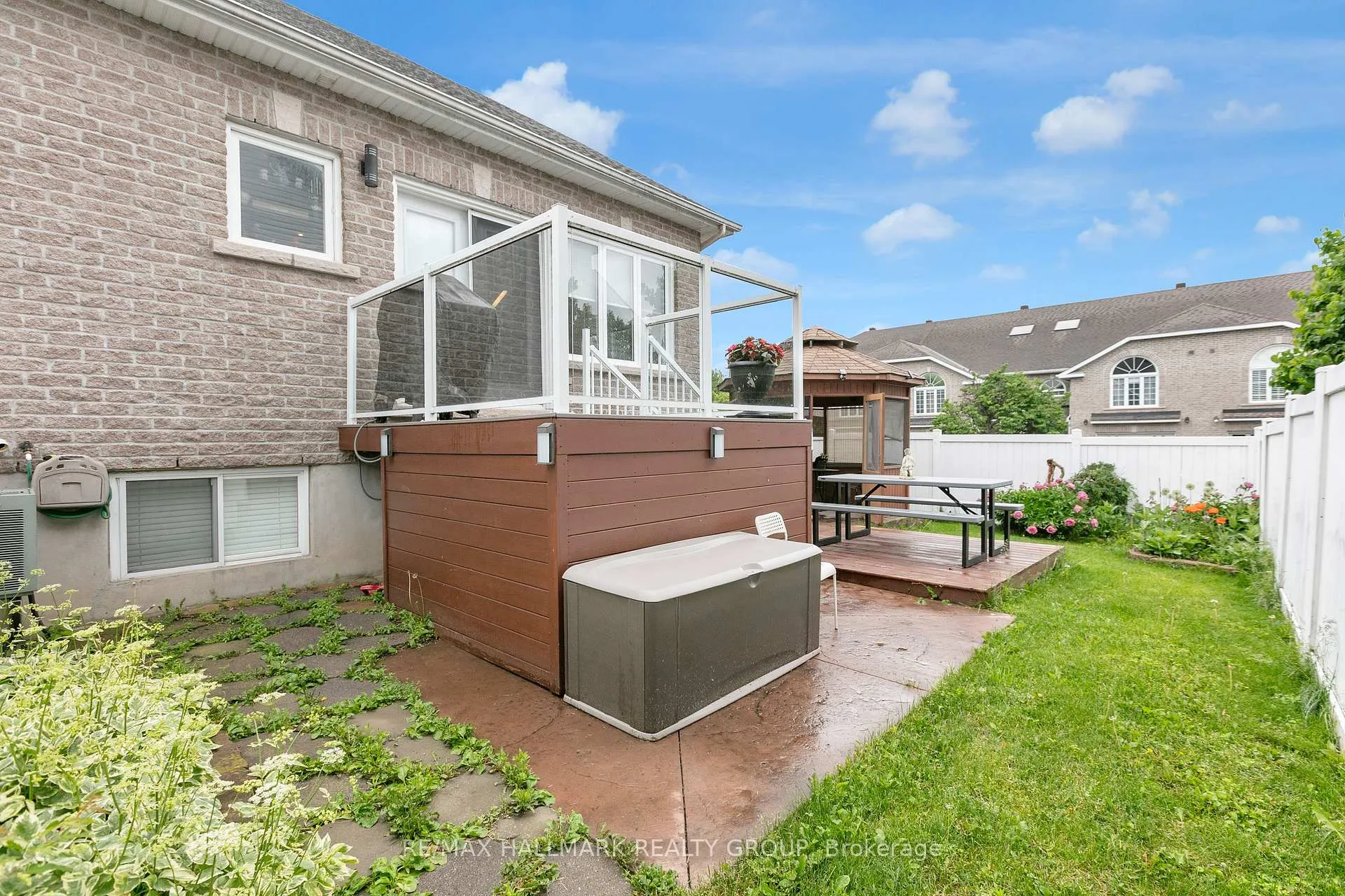 Photo 30 of 2051 Frank Bender Street, Ottawa, Chateauneuf — HOMEH
