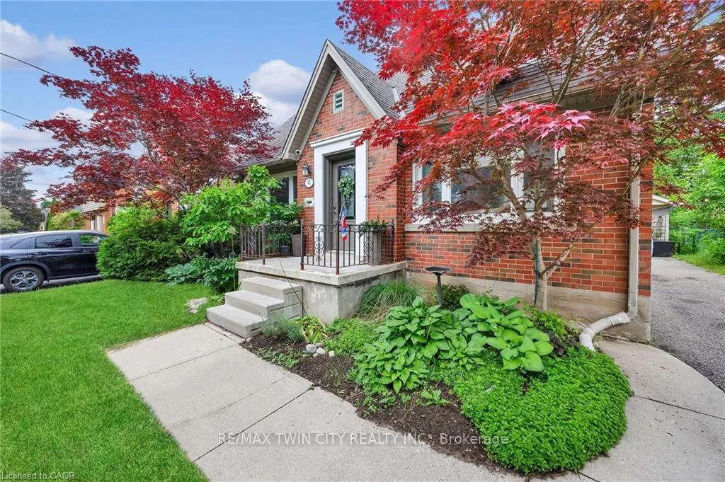Photo 3 of 45 Glendale Road, Kitchener — HOMEH