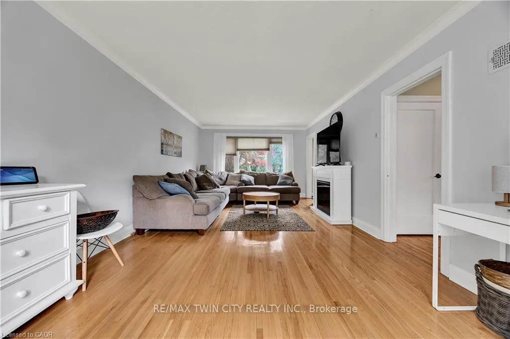 Photo 13 of 45 Glendale Road, Kitchener — HOMEH