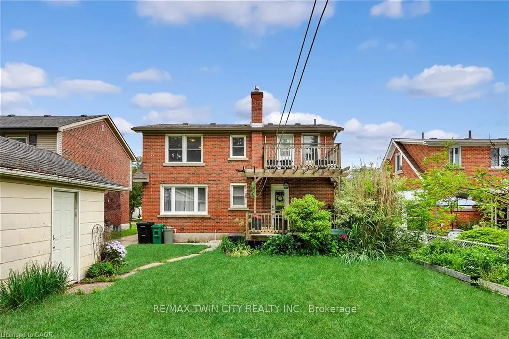 Photo 33 of 45 Glendale Road, Kitchener — HOMEH