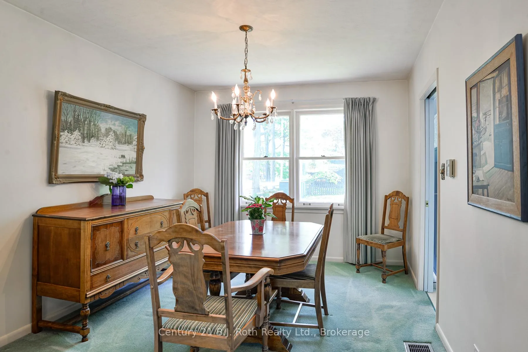 Photo 8 of 233 Lawrence Avenue, Orillia — HOMEH