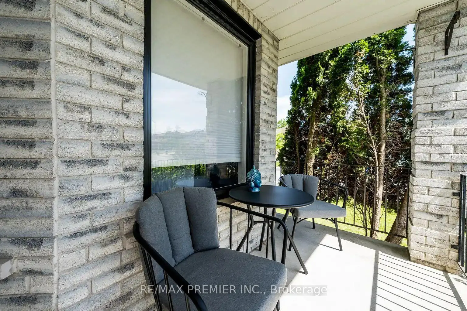 Photo 6 of 2 Grace Crescent, Barrie, Painswick South — HOMEH