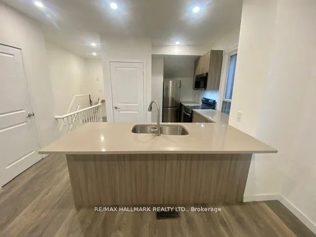 Photo 2 of Unit Upper, 19 Luttrell Avenue, Toronto, East End-Danforth — HOMEH