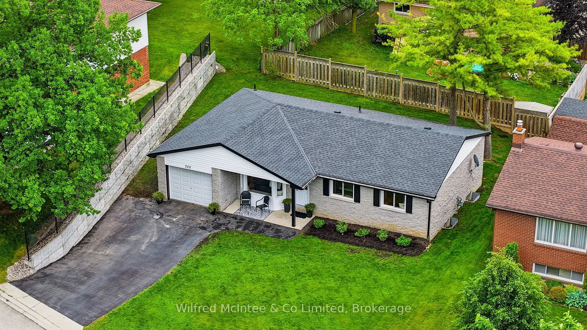 Photo 4 of 322 Thomas Street, Brockton — HOMEH