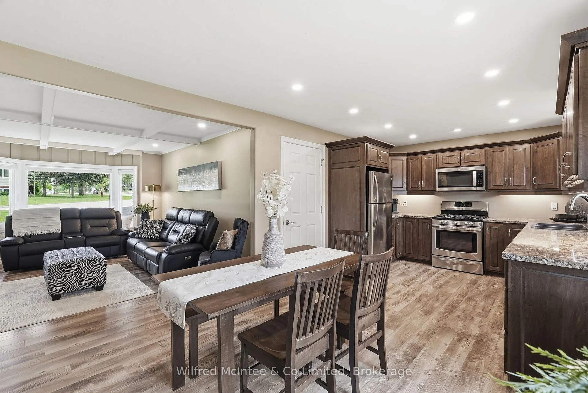 Photo 12 of 322 Thomas Street, Brockton — HOMEH