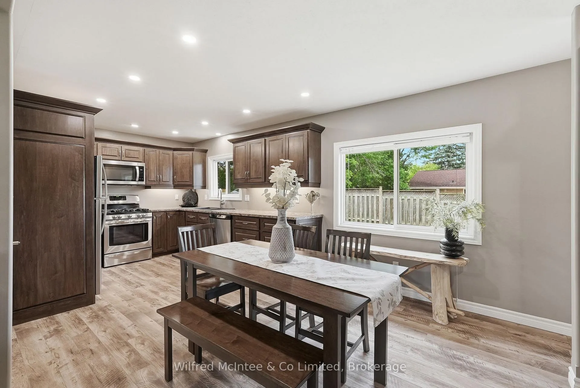 Photo 13 of 322 Thomas Street, Brockton — HOMEH